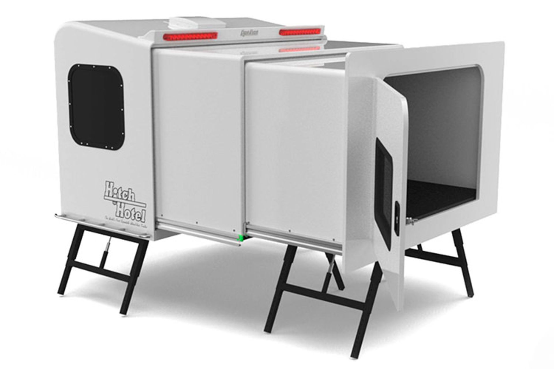 تریلر مسافرتی هیتچ هتل / Hitch Hotel