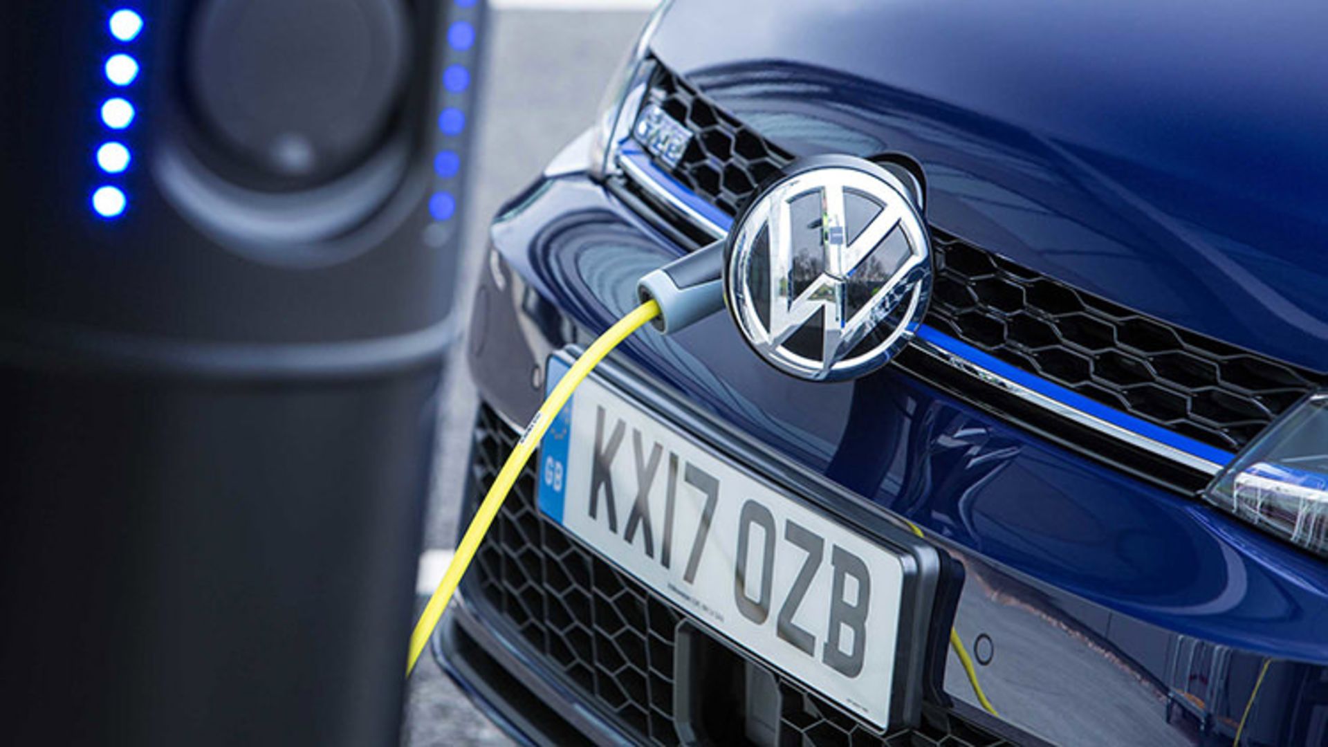 Volkswagen Electric car Recall / فراخوان خودروی برقی فولکس‌واگن