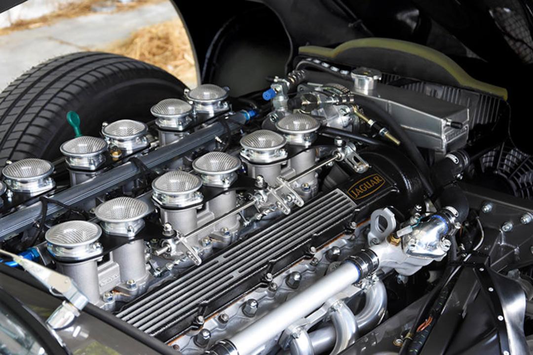Jaguar E-Type Series 3 / جگوار ای-تایپ سری ۳