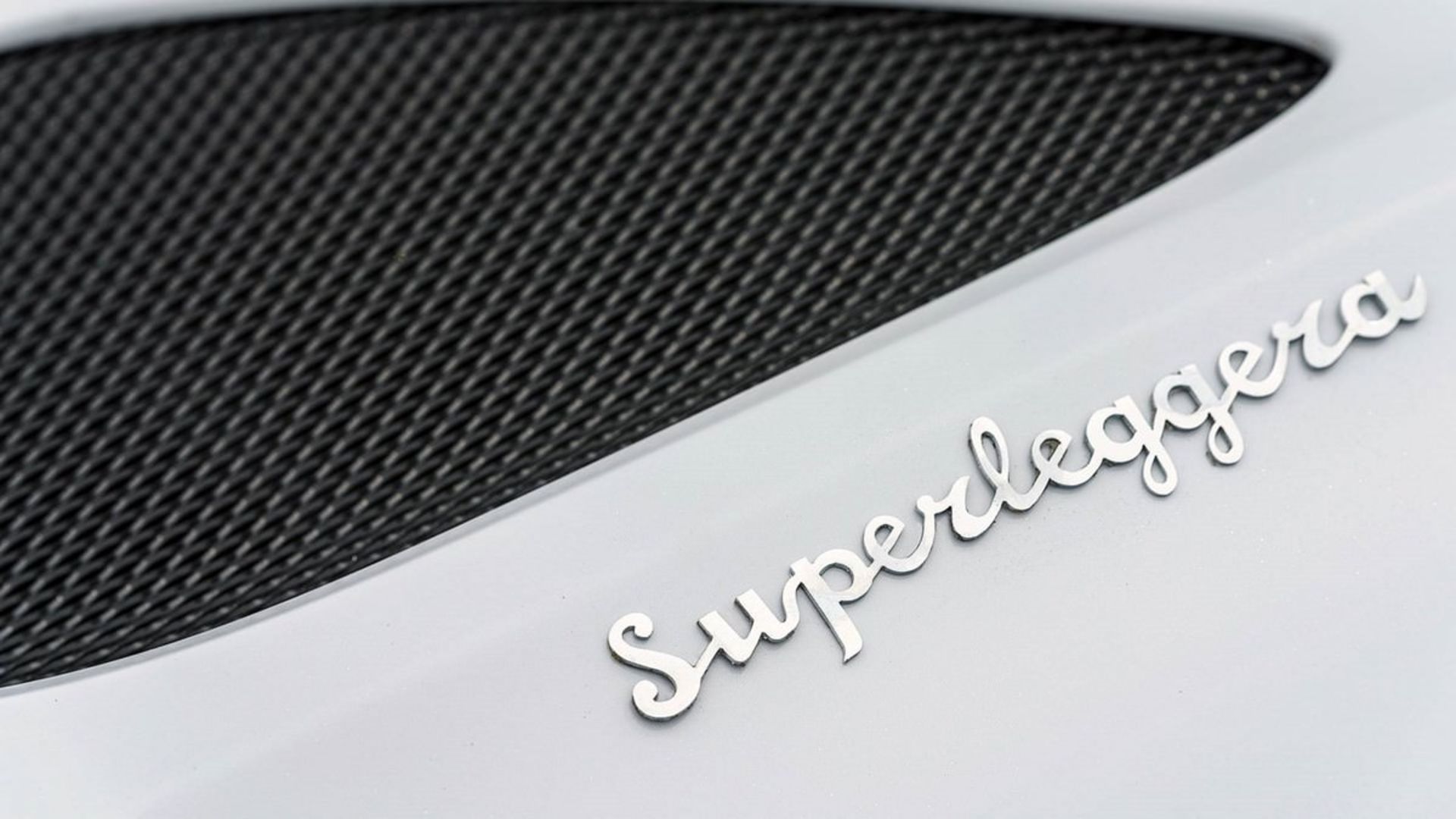2019 Aston Martin DBS Superleggera
