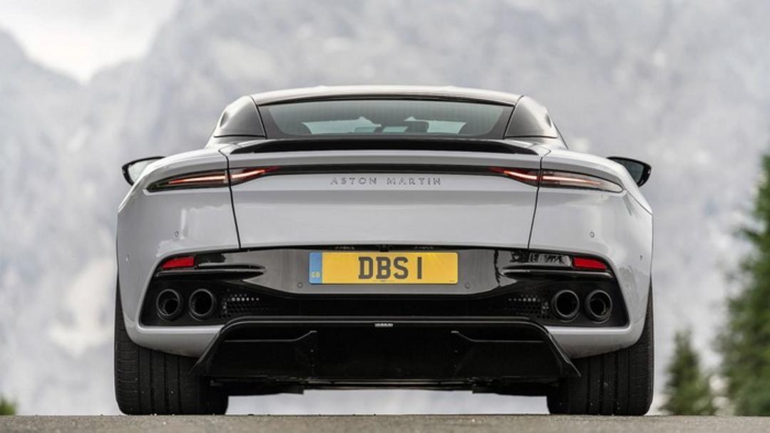 2019 Aston Martin DBS Superleggera
