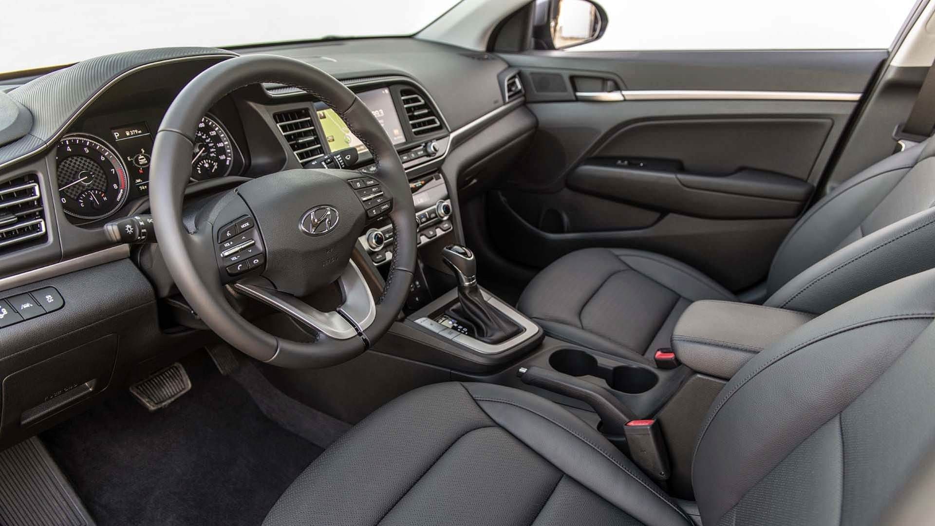2019 Hyundai Elantra / سدان هیوندای النترا 2019