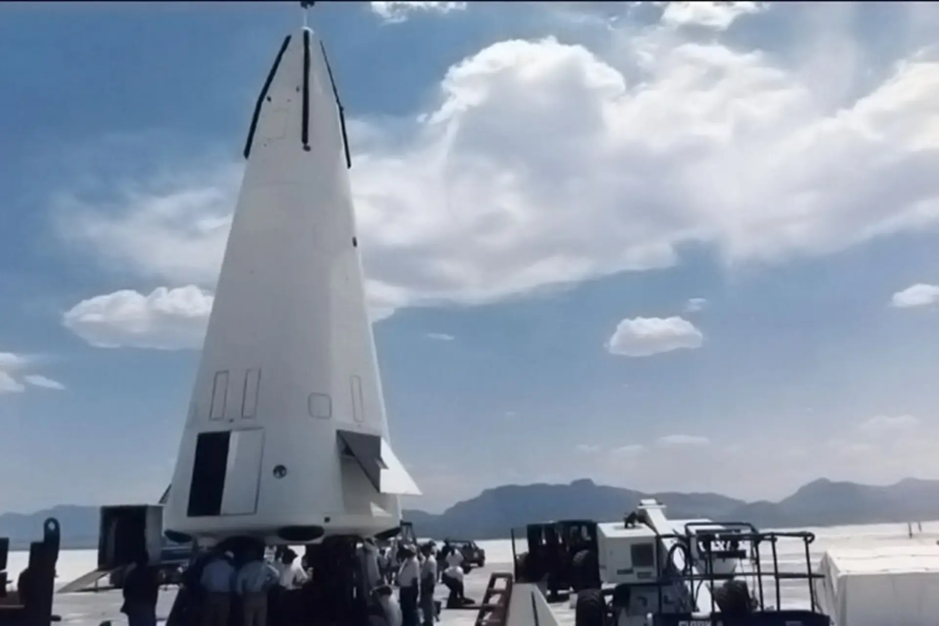 آیا ایده فرود عمودی راکت ها به اسپیس ایکس تعلق دارد