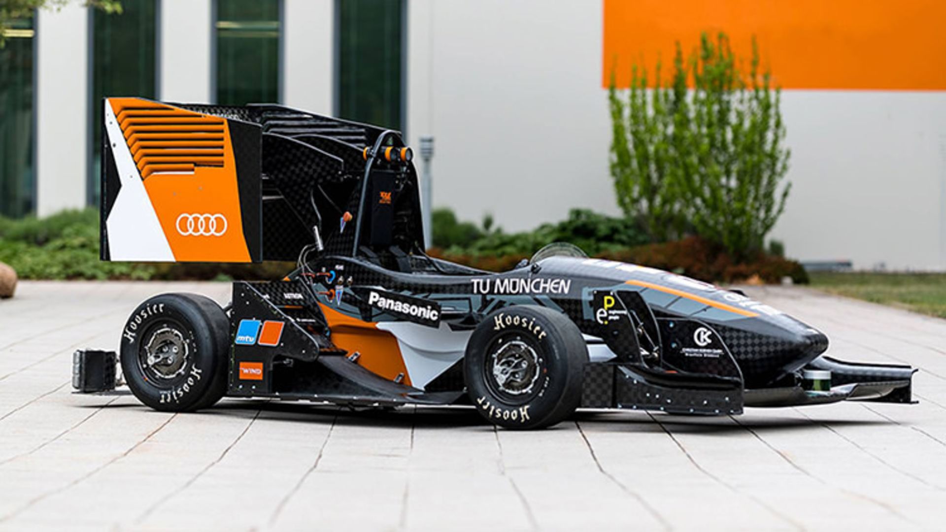 Audi Electric Race Car / خودروی الکتریکی مسابقه‌ای آئودی