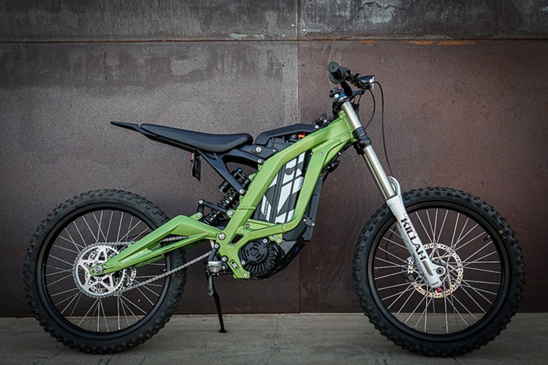 Sur-Ron Light Bee e-bike / دوچرخه برقی سور-ران لایت بی