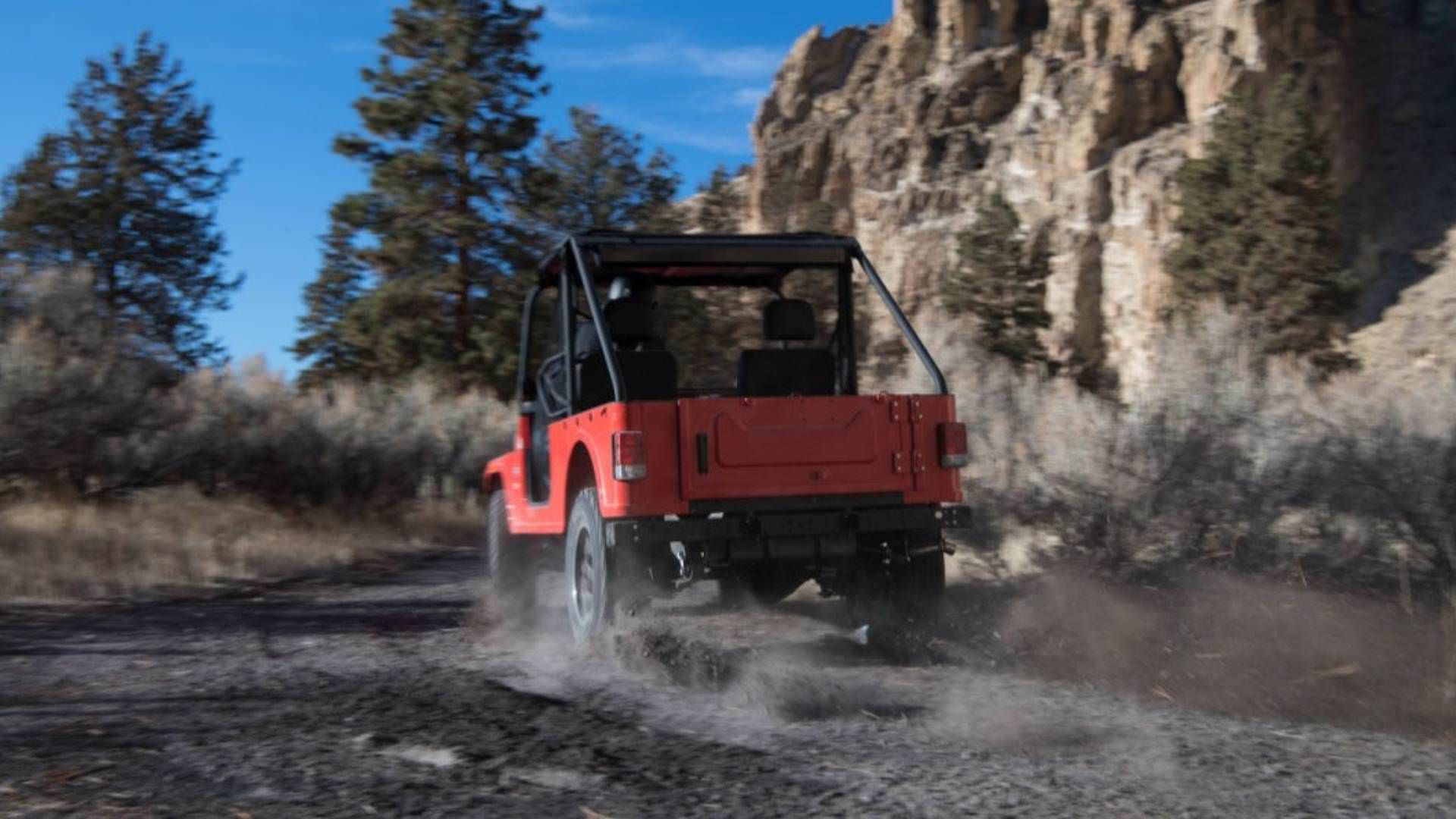 ماهیندرا روکسور / Mahindra Roxor