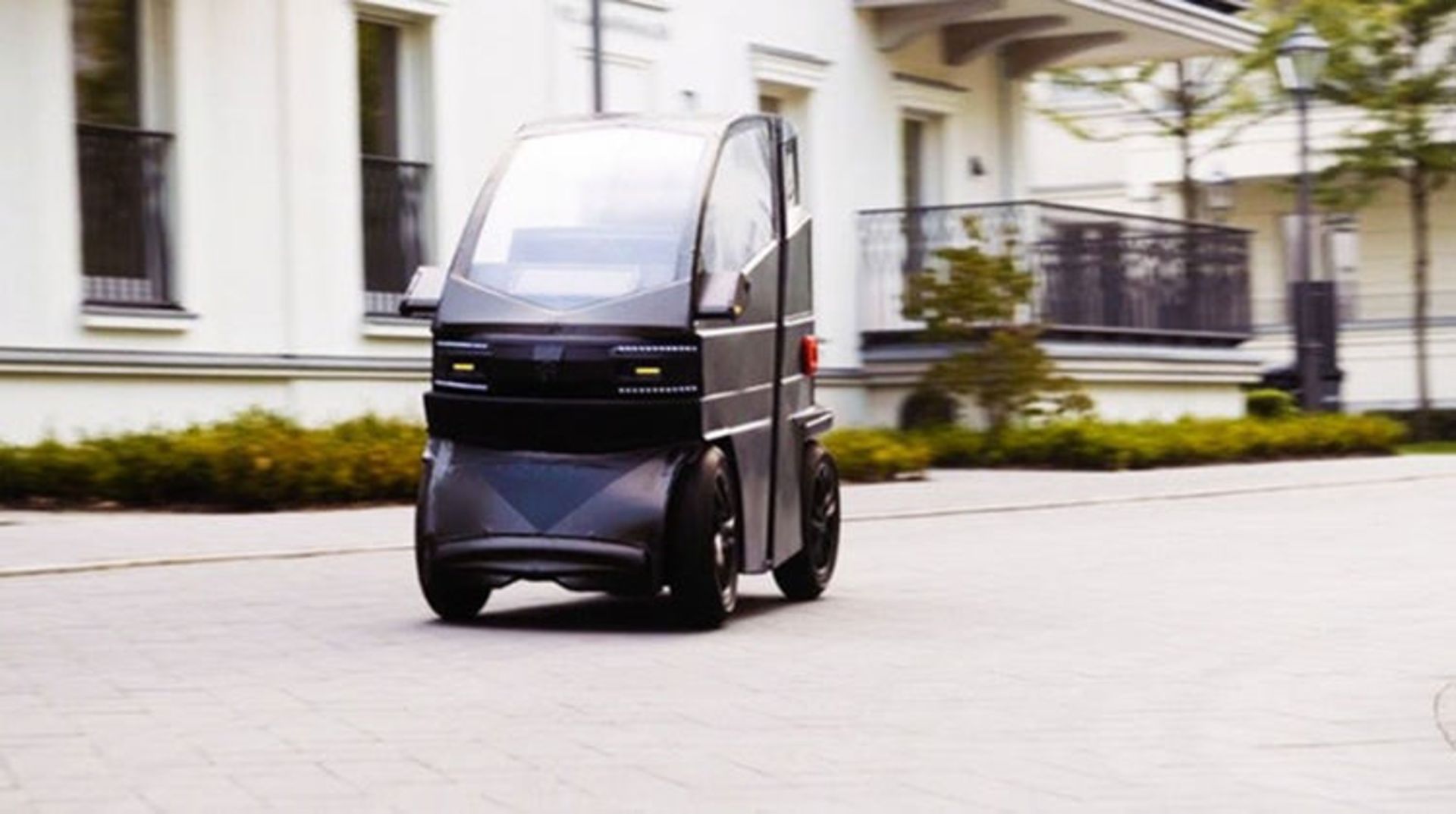 iEV X electric car / خودروی برقی iEV X