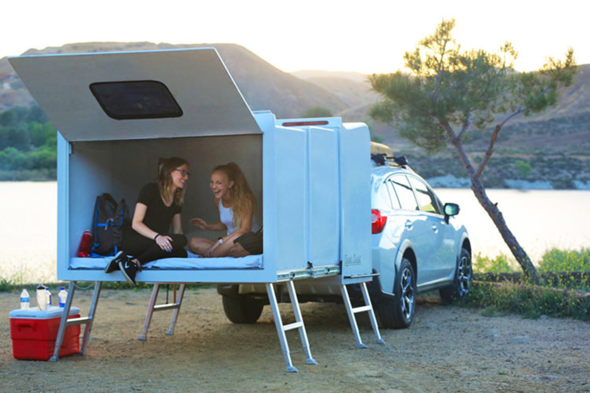 تریلر مسافرتی هیتچ هتل / Hitch Hotel