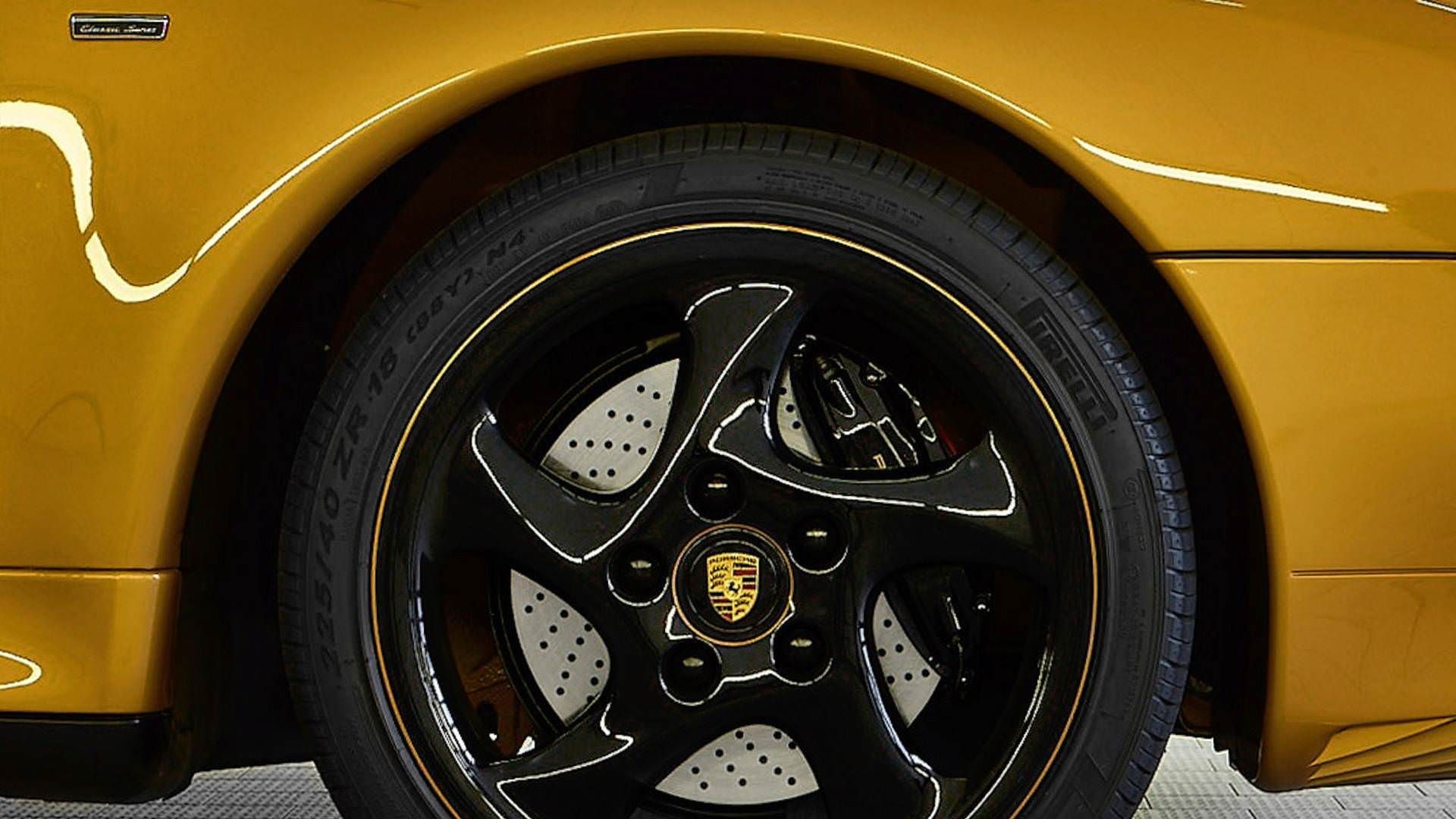 Porsche 911 Gold 993