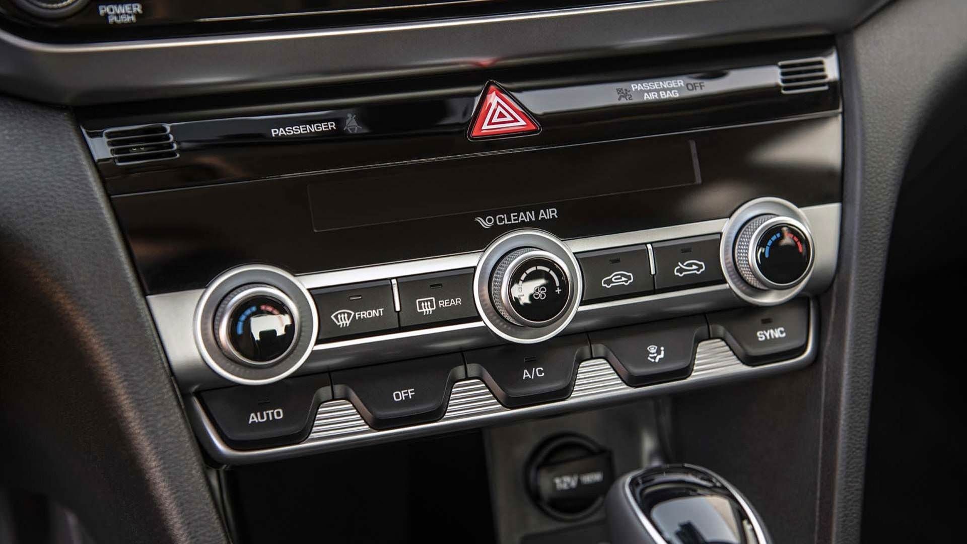 2019 Hyundai Elantra / سدان هیوندای النترا 2019