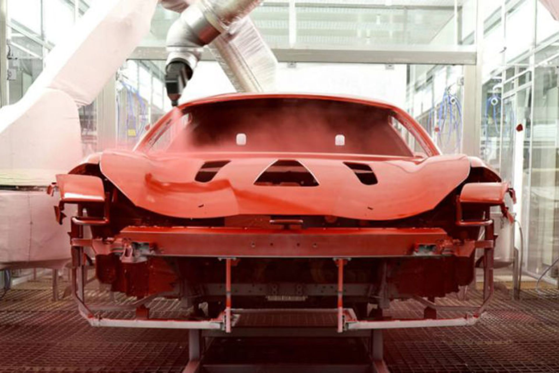 Ferrari Paint Technology / فناوری رنگ‌آمیزی فراری