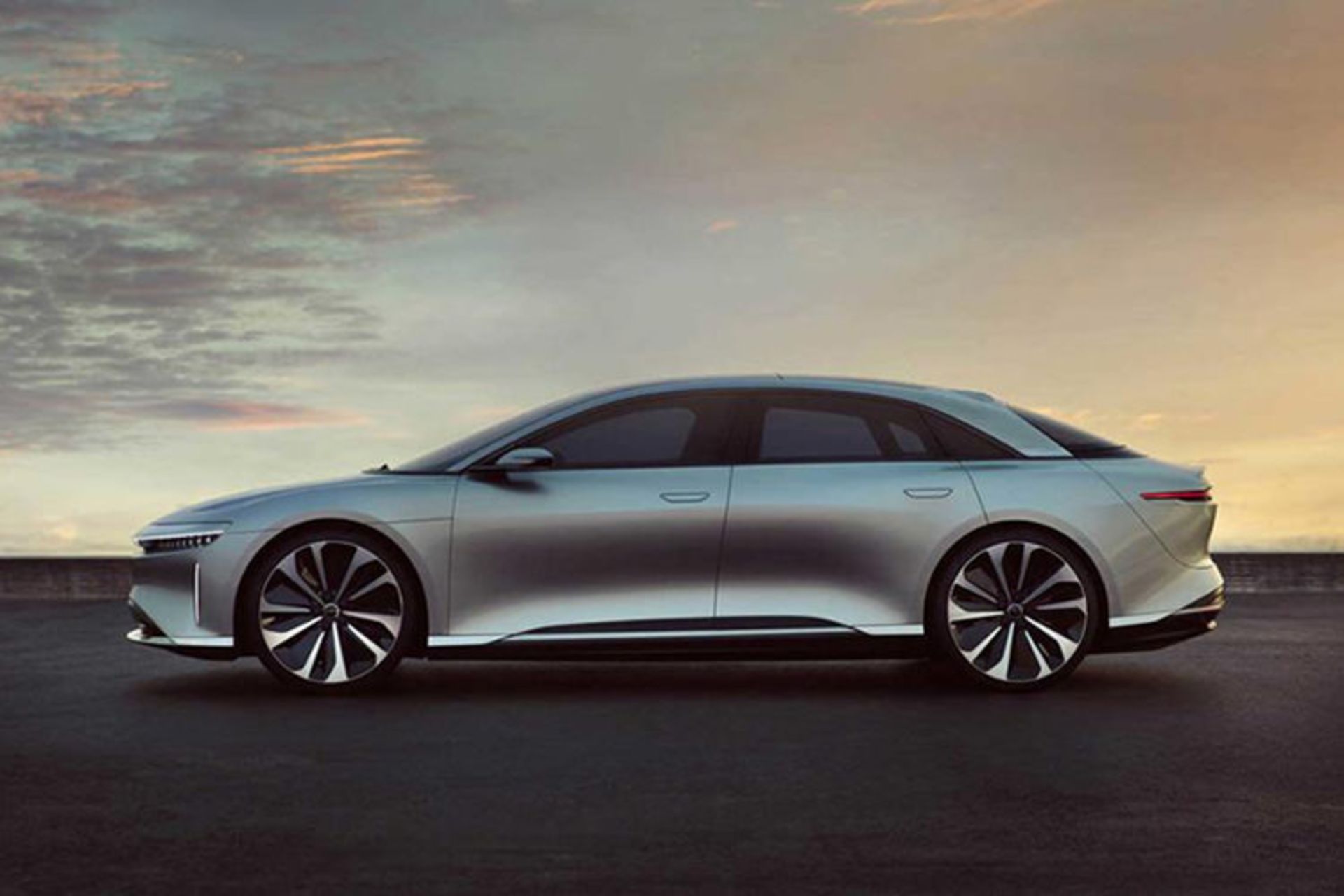 Lucid Air electric sedan / سدان برقی لوسید ایر