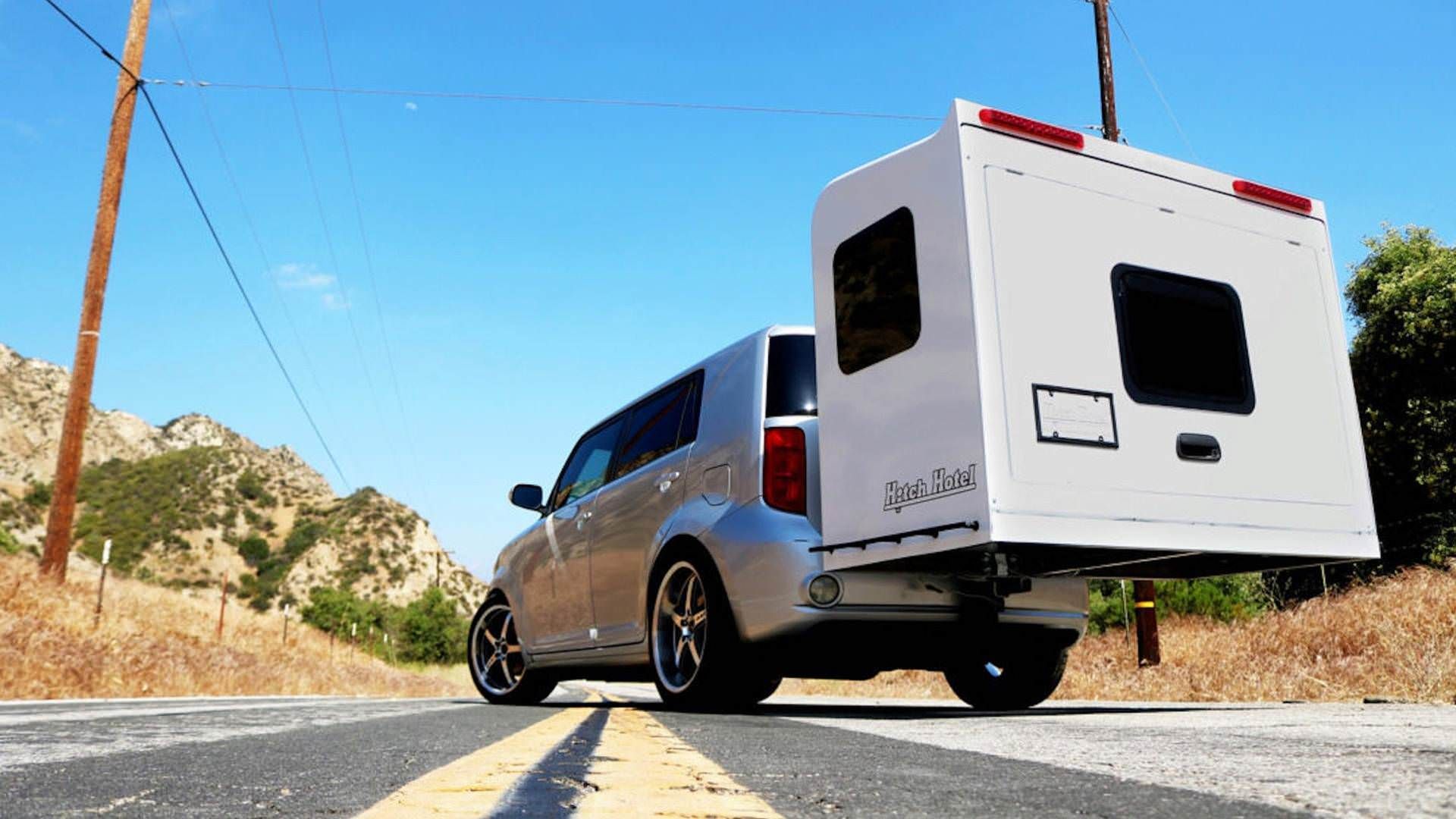 تریلر مسافرتی هیتچ هتل / Hitch Hotel