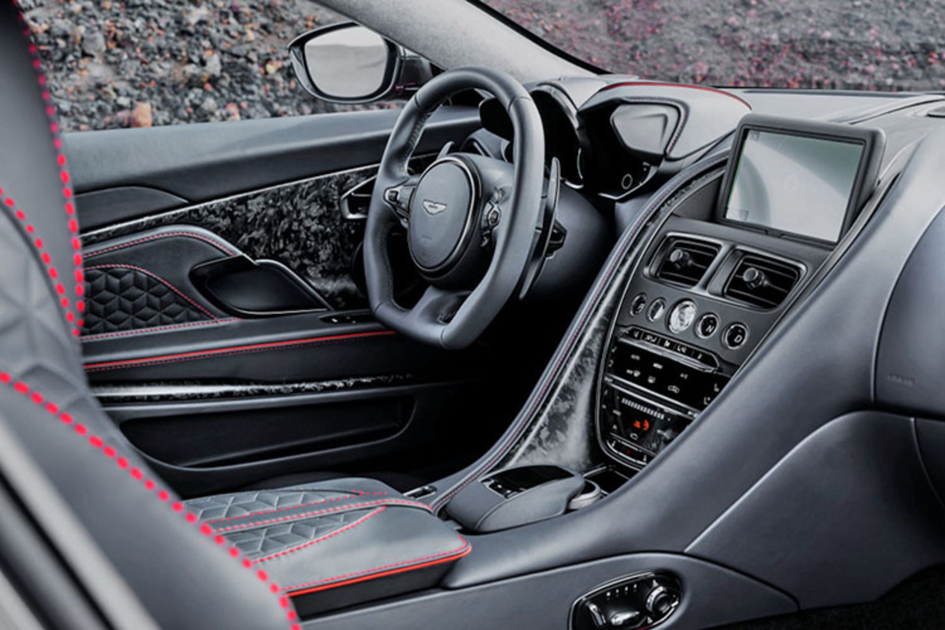 Aston martin DBS superlegera 
