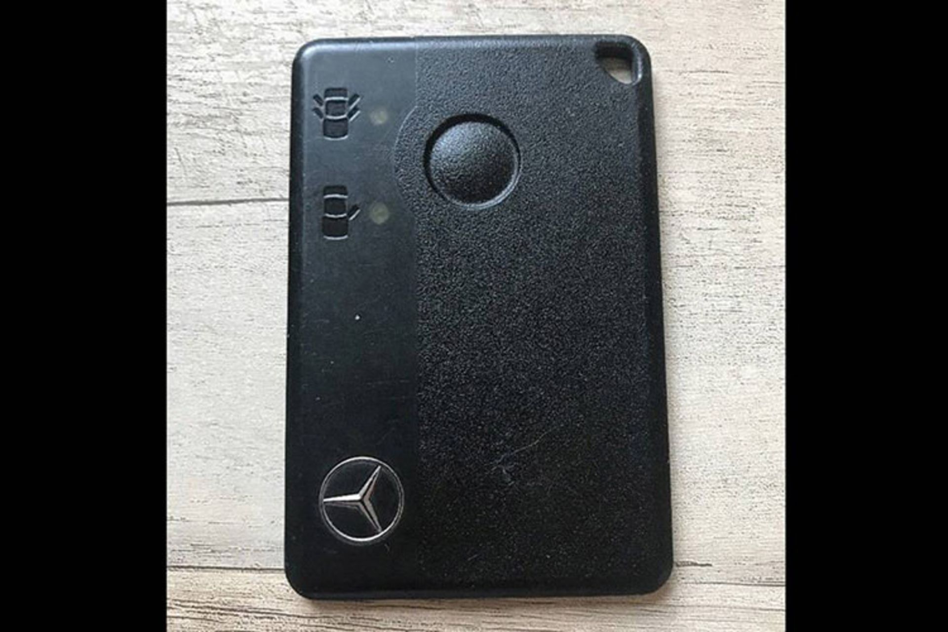 کلید مرسدس بنز