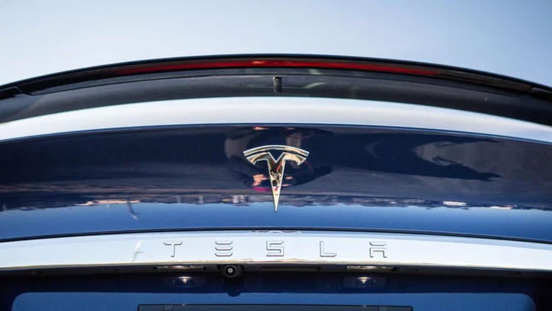 Tesla / تسلا