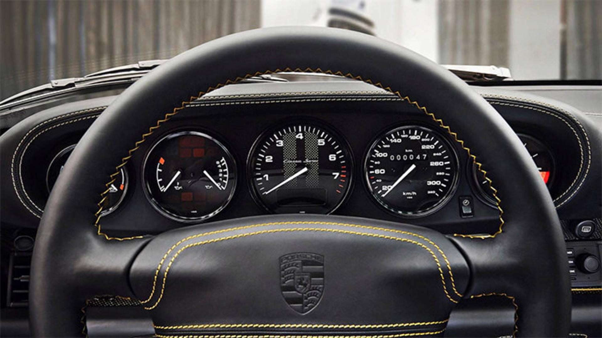 Porsche 911 Gold 993