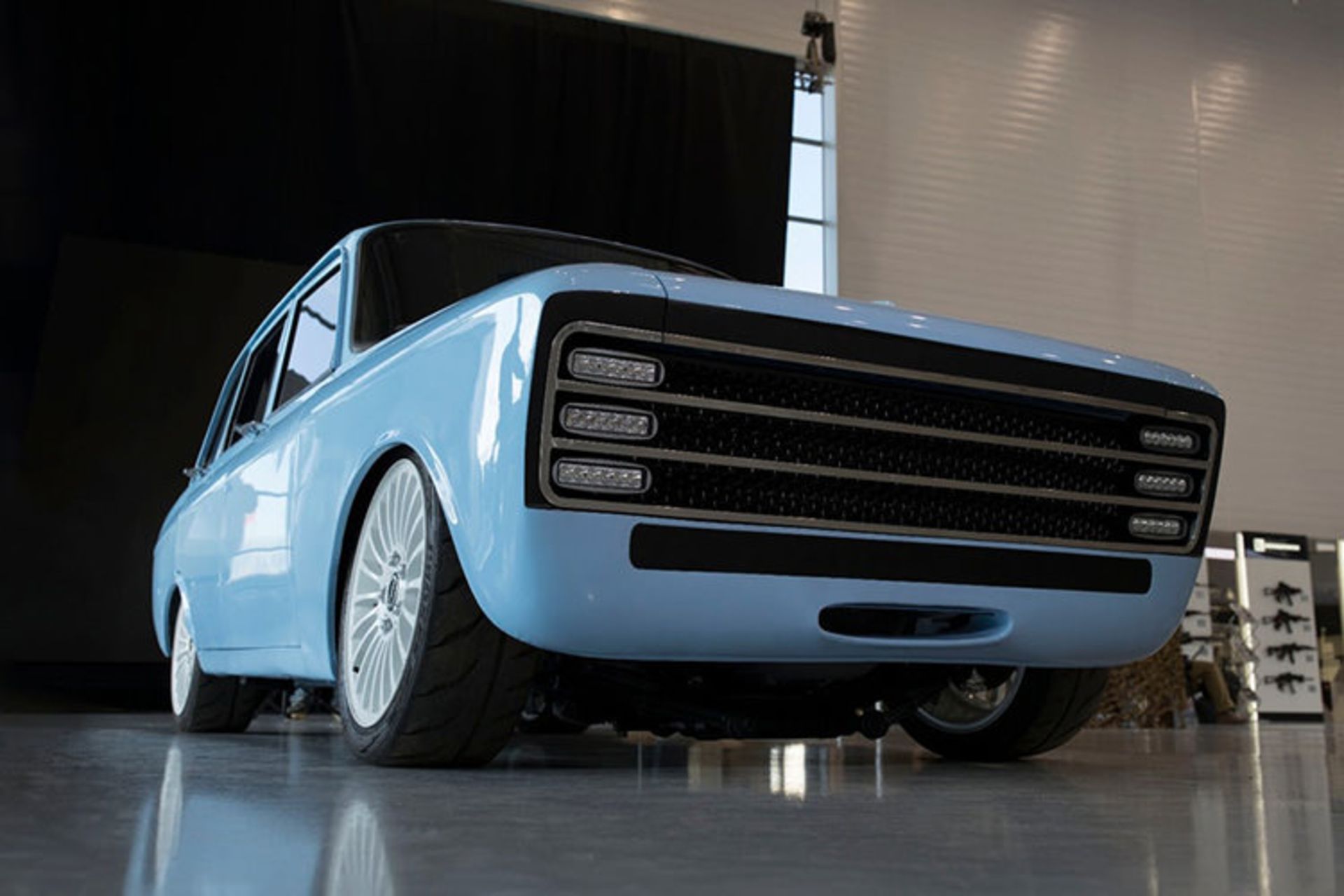 Kalashnikov CV-1 / خودروی برقی مفهومی کلاشینکف CV-1