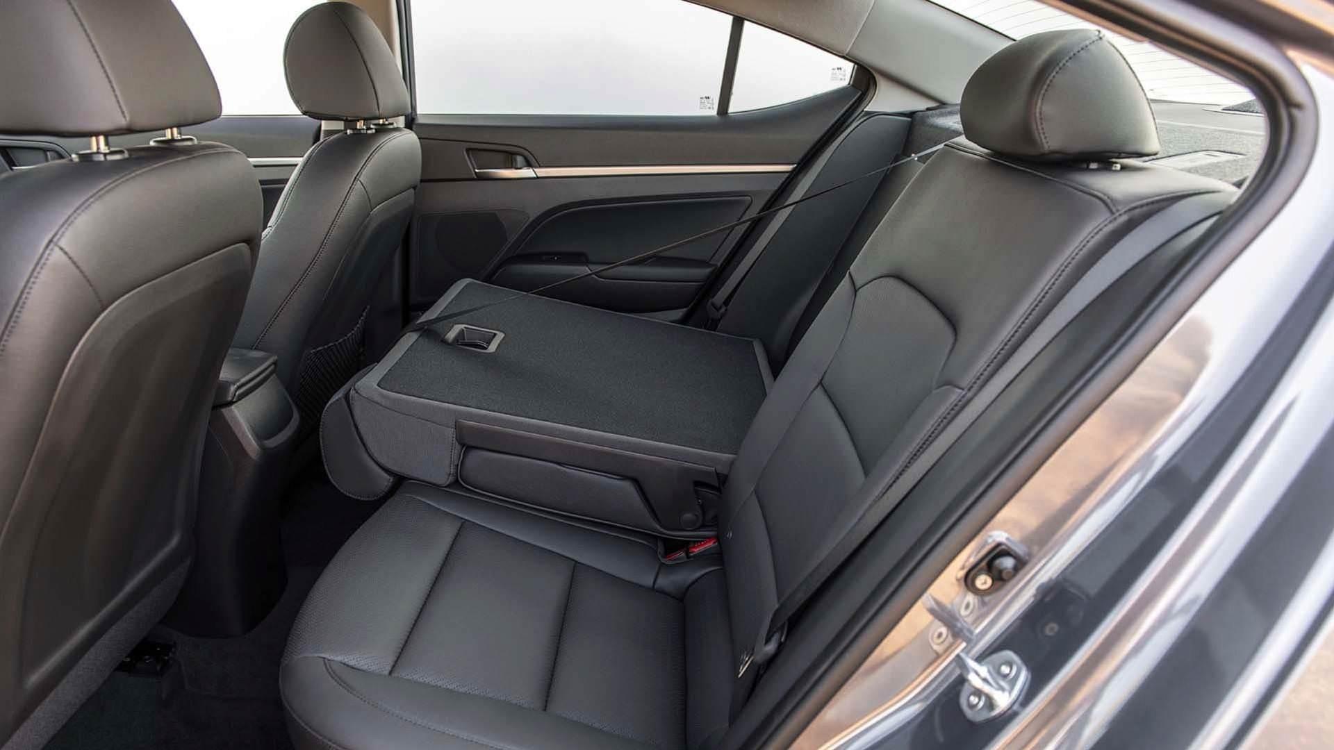 2019 Hyundai Elantra / سدان هیوندای النترا 2019