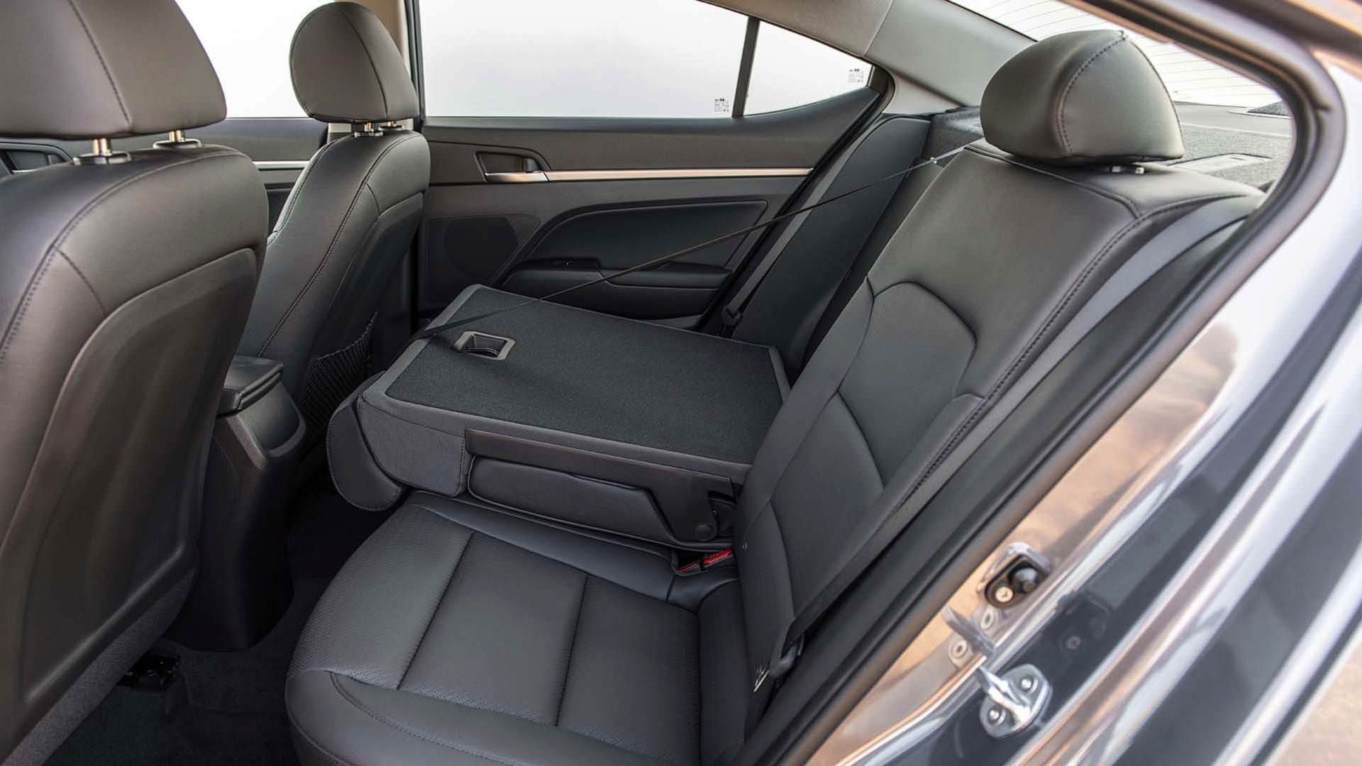 2019 Hyundai Elantra / سدان هیوندای النترا 2019