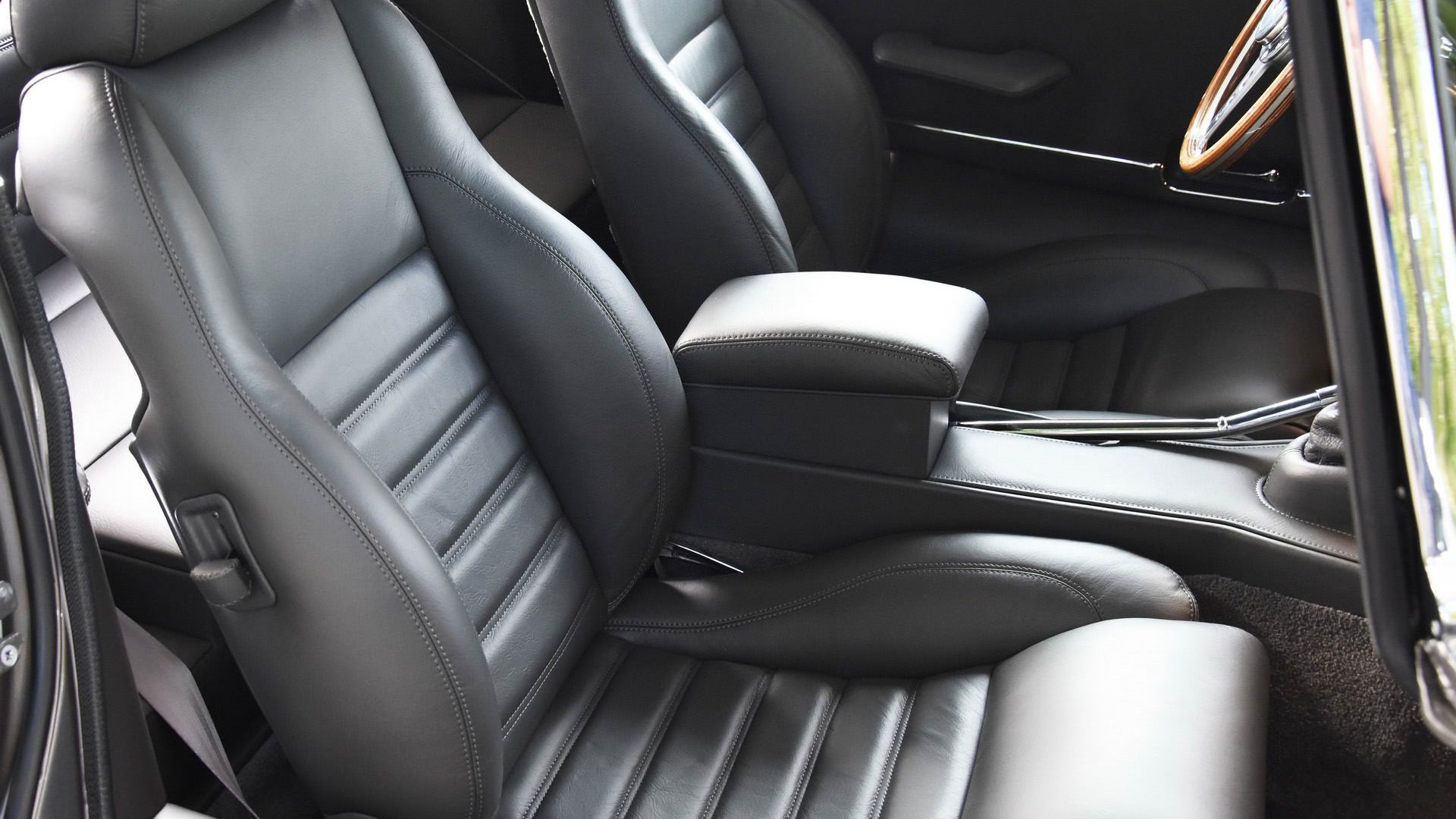 Jaguar E-Type Series 3 / جگوار ای-تایپ سری ۳