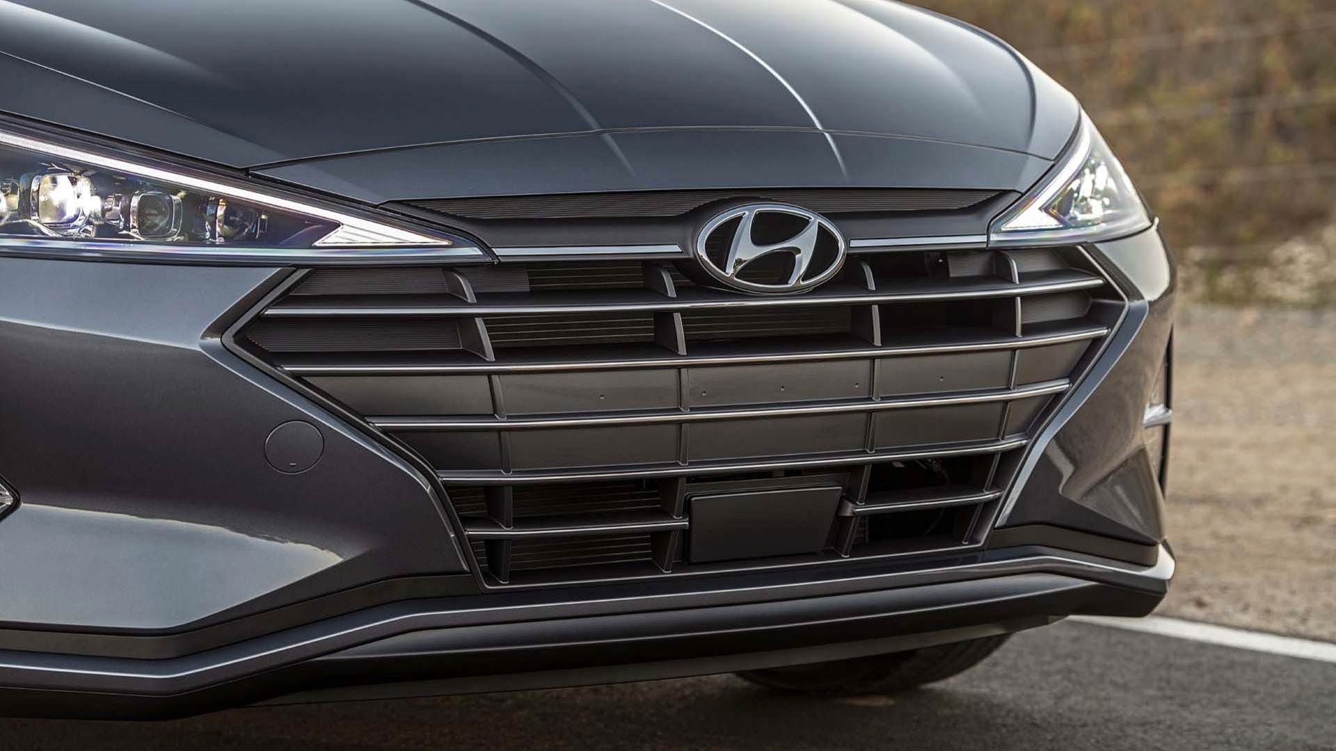 مرجع متخصصين ايران 2019 Hyundai Elantra / سدان هيونداي النترا 2019