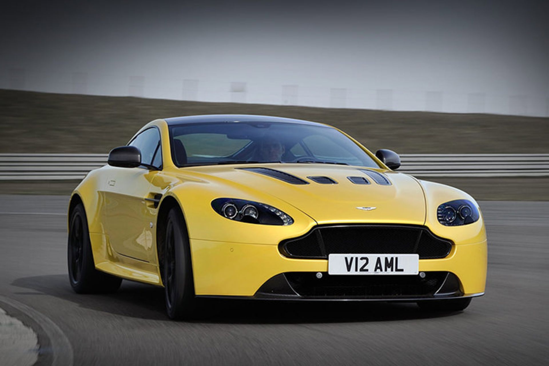 aston martin / استون مارتین 
