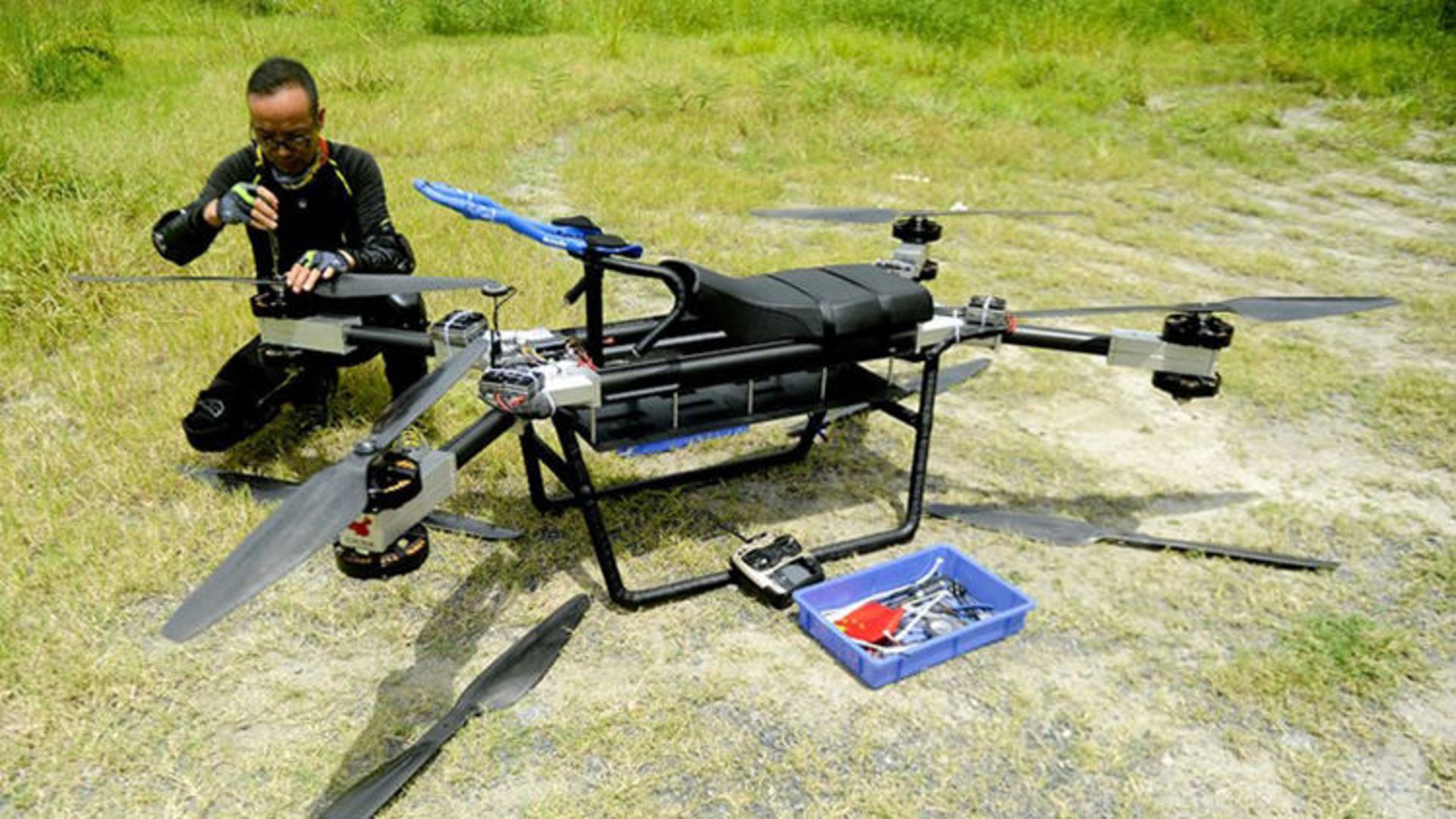 Hoverbike / هاوربایک موتورسیکلت پرنده