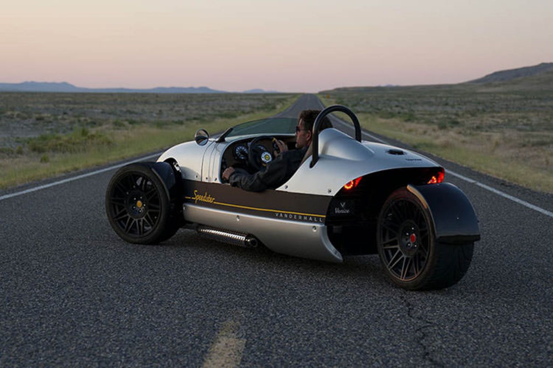 Vanderhall Venice Speedster / وندرهال اسپیداستر ونیز