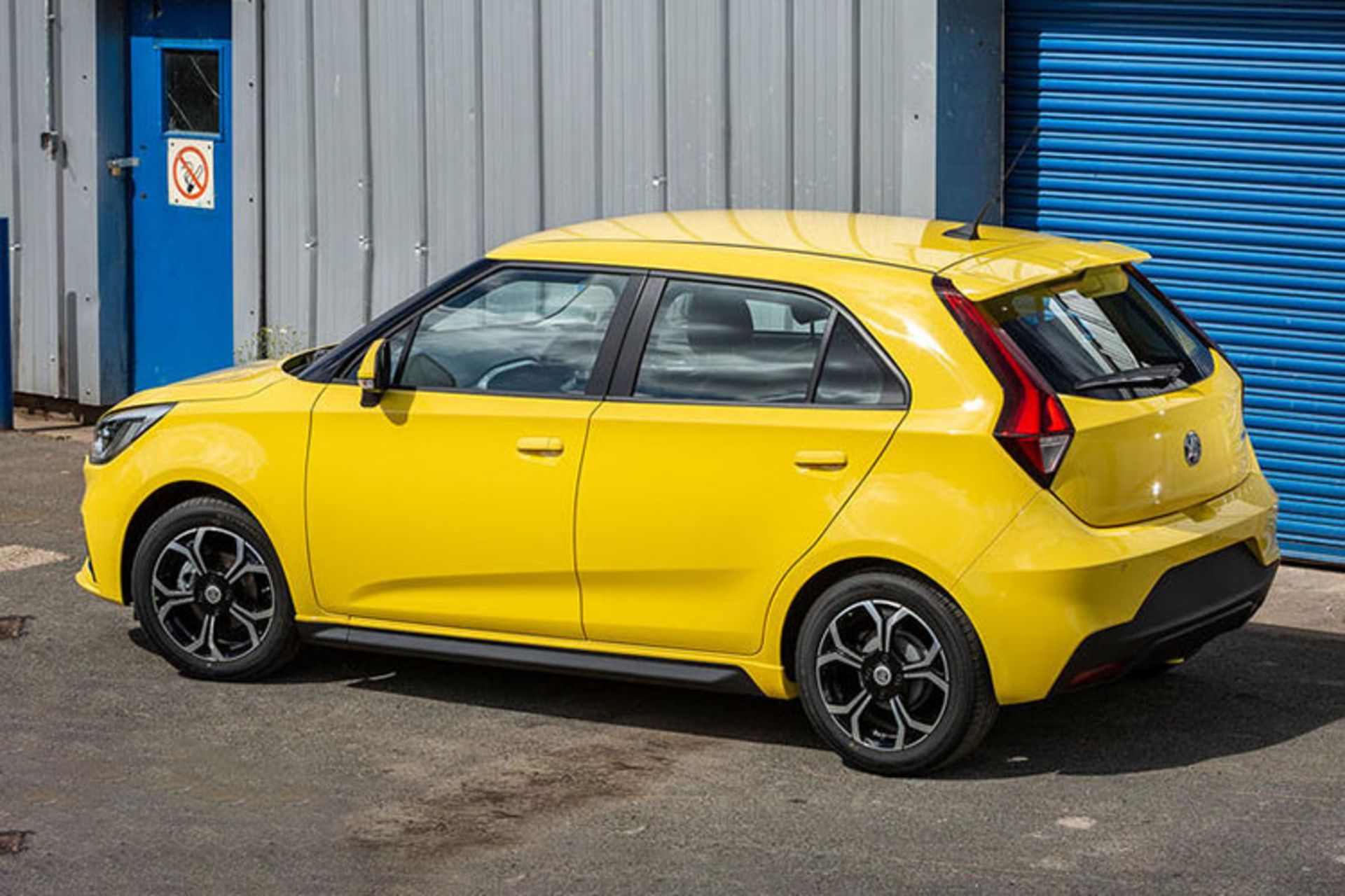 MG 3