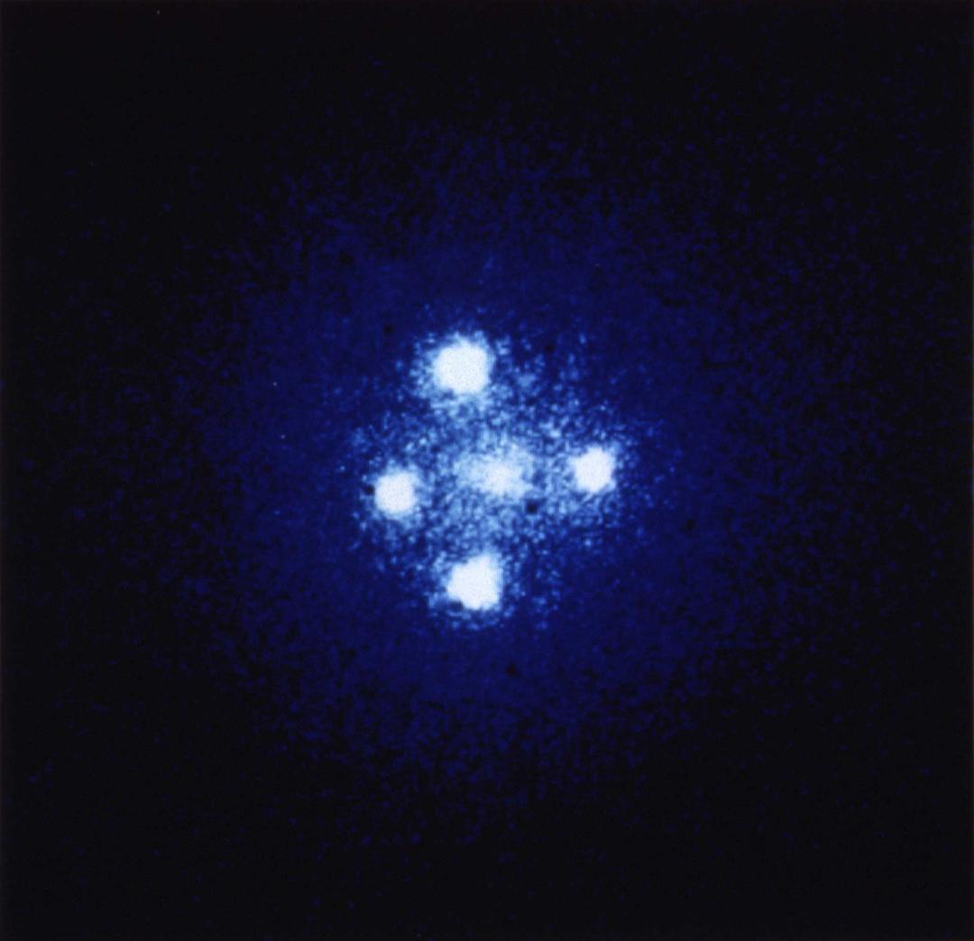 همگرایی گرانشی / Gravitational lens