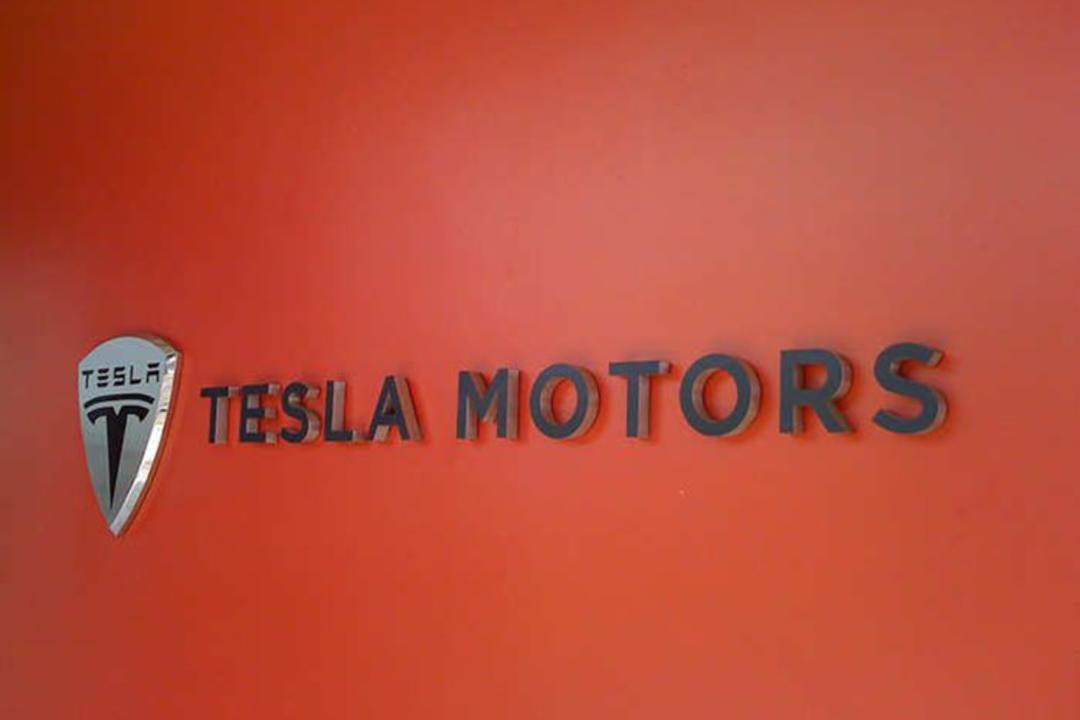 tesla / تسلا