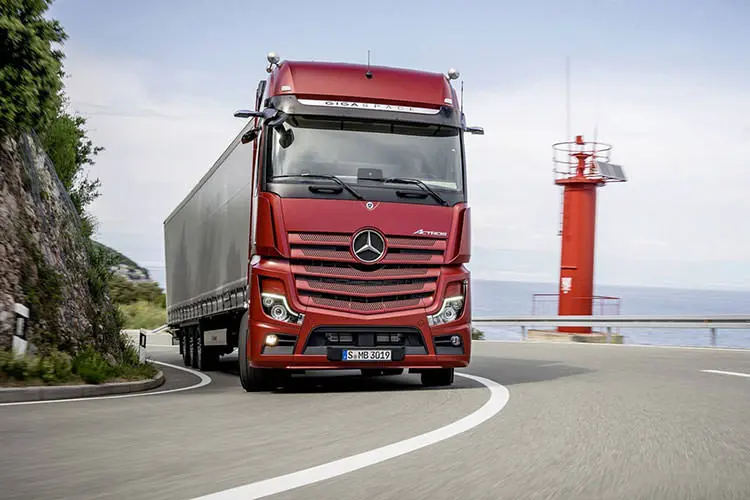 Mercedes Actros truck / کامیون مرسدس بنز آکتروس