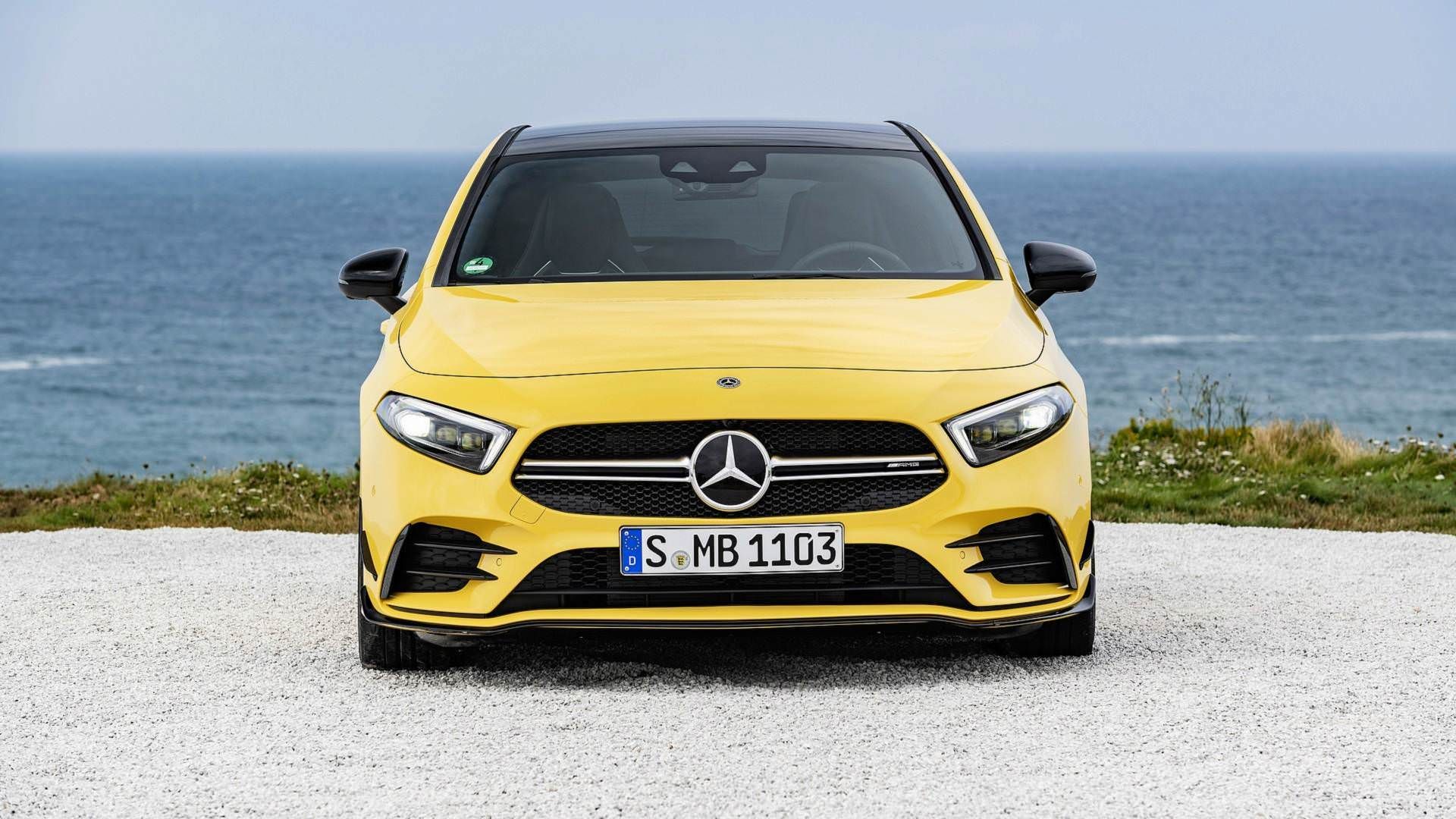 Mercedes-AMG A35 4MATIC / هاچ‌بک مرسدس AMG A35 4MATIC
