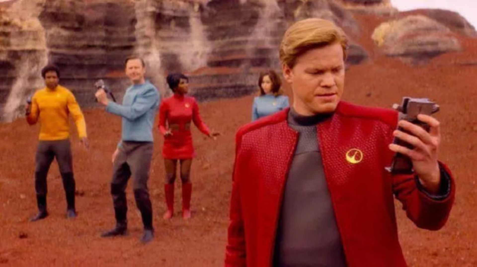 black mirror / آینه سیاه