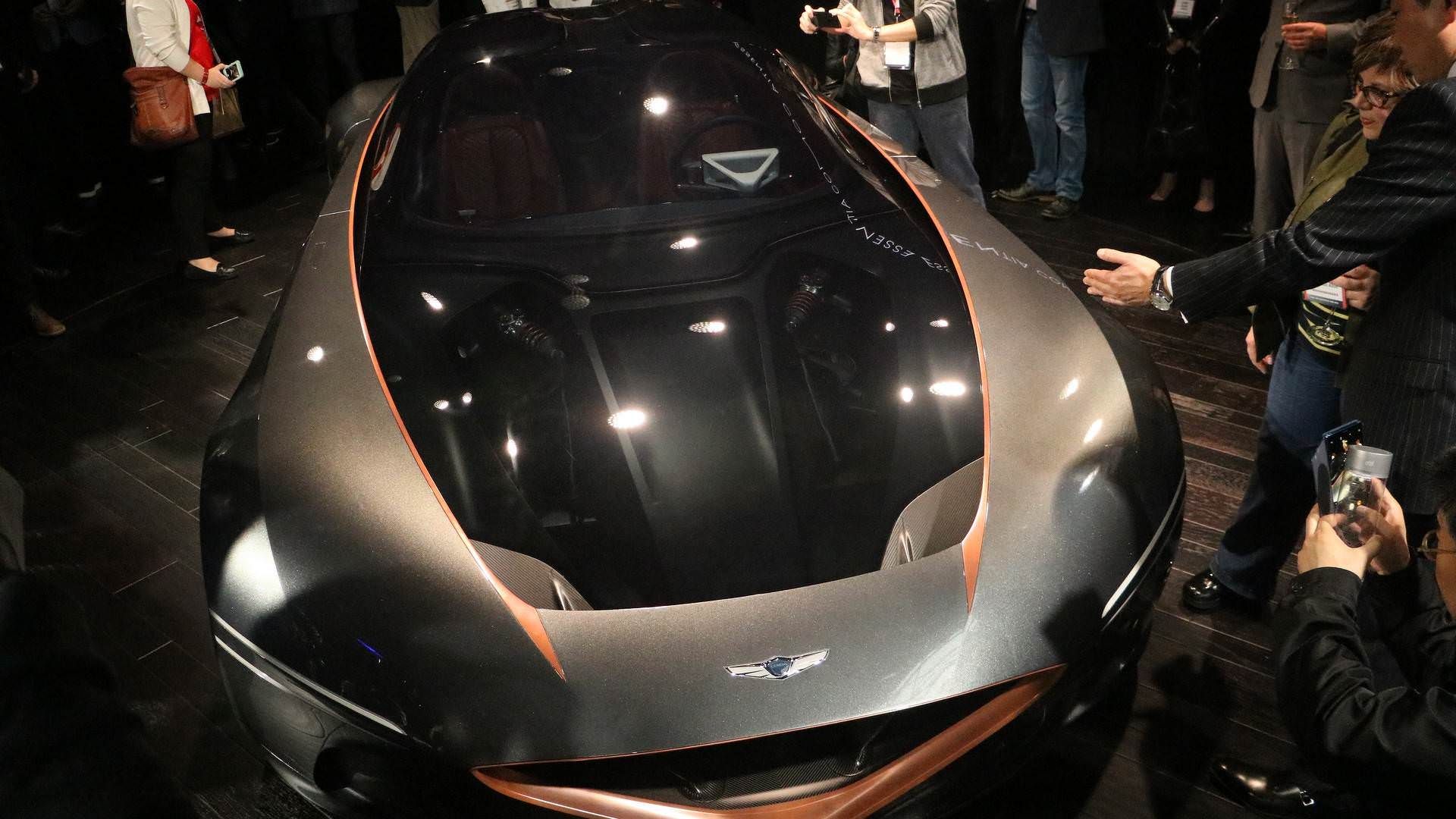 جنسیس اسنتیا