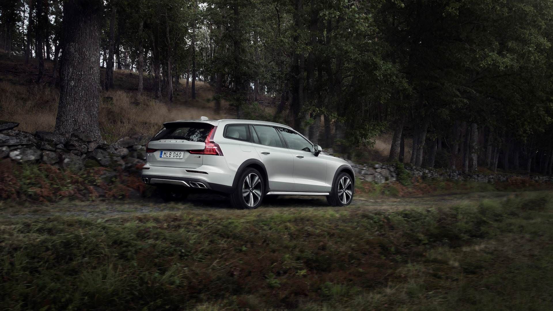 2020 Volvo V60 Cross Country / کراس‌اور ولوو V60 کراس کانتری 2020