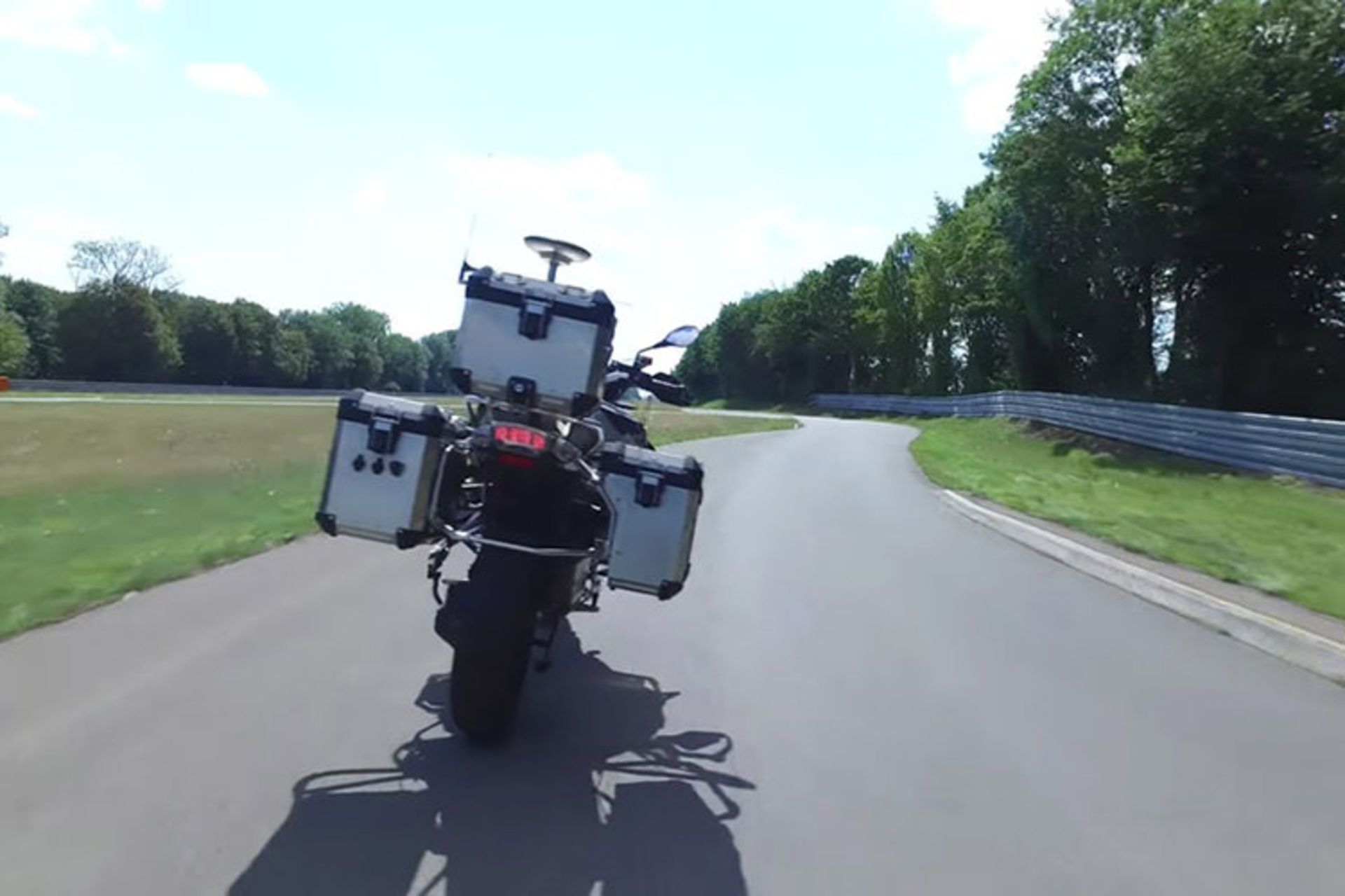 BMW R1200GS self-driving Motorcycle  / موتورسیکلت خودران بی‌ام‌و  R1200GS 
