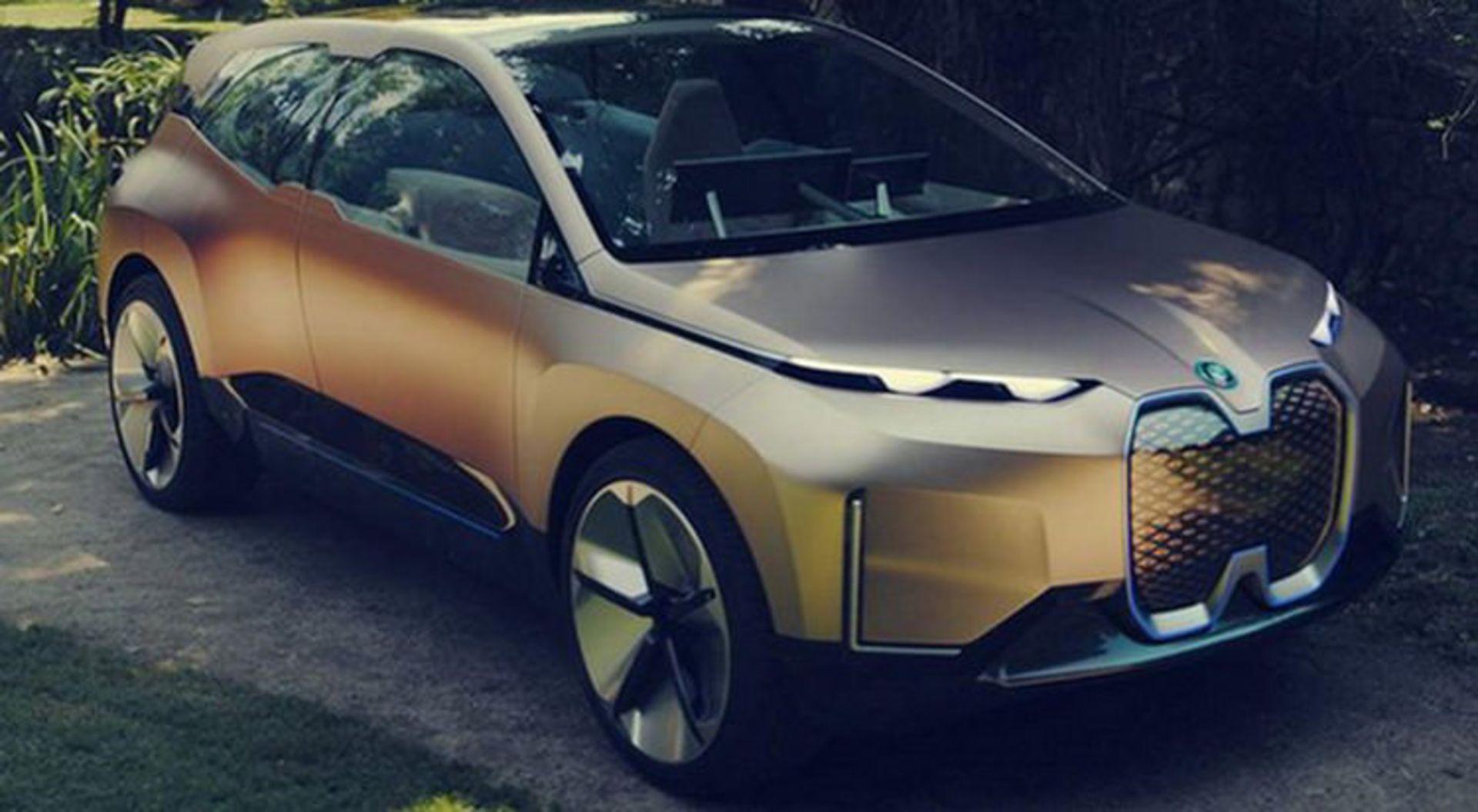 مرجع متخصصين ايران BMW vision iNEXT / بي‌ام‌و ويژن آي-نكست