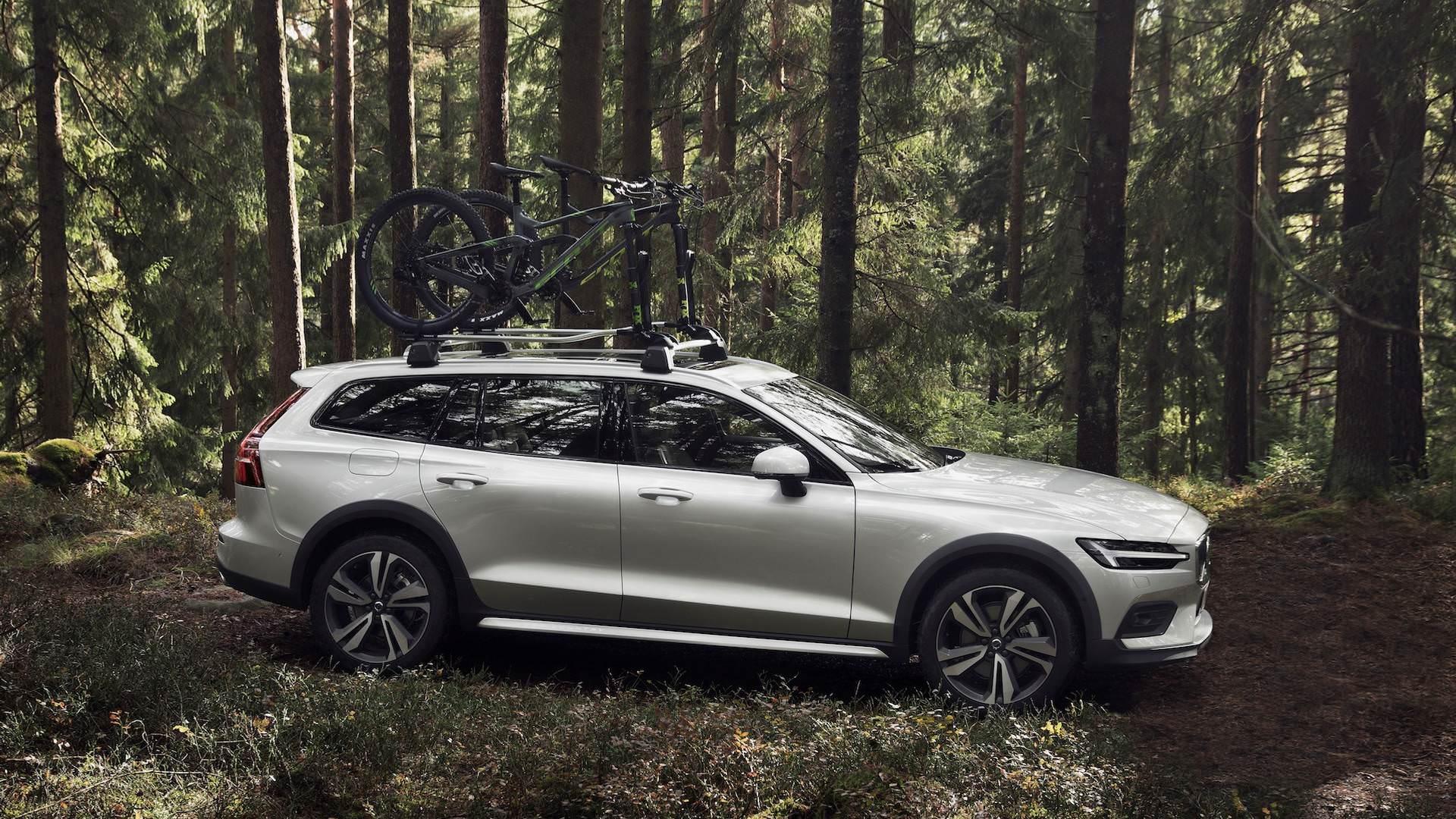 2020 Volvo V60 Cross Country / کراس‌اور ولوو V60 کراس کانتری 2020