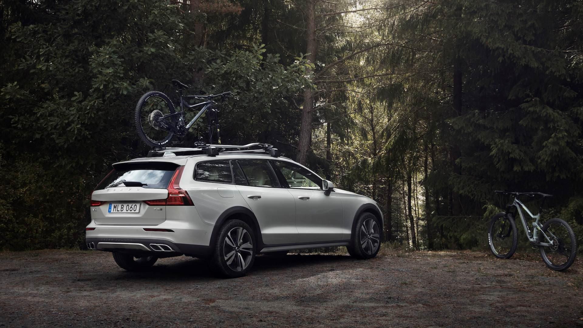 2020 Volvo V60 Cross Country / کراس‌اور ولوو V60 کراس کانتری 2020