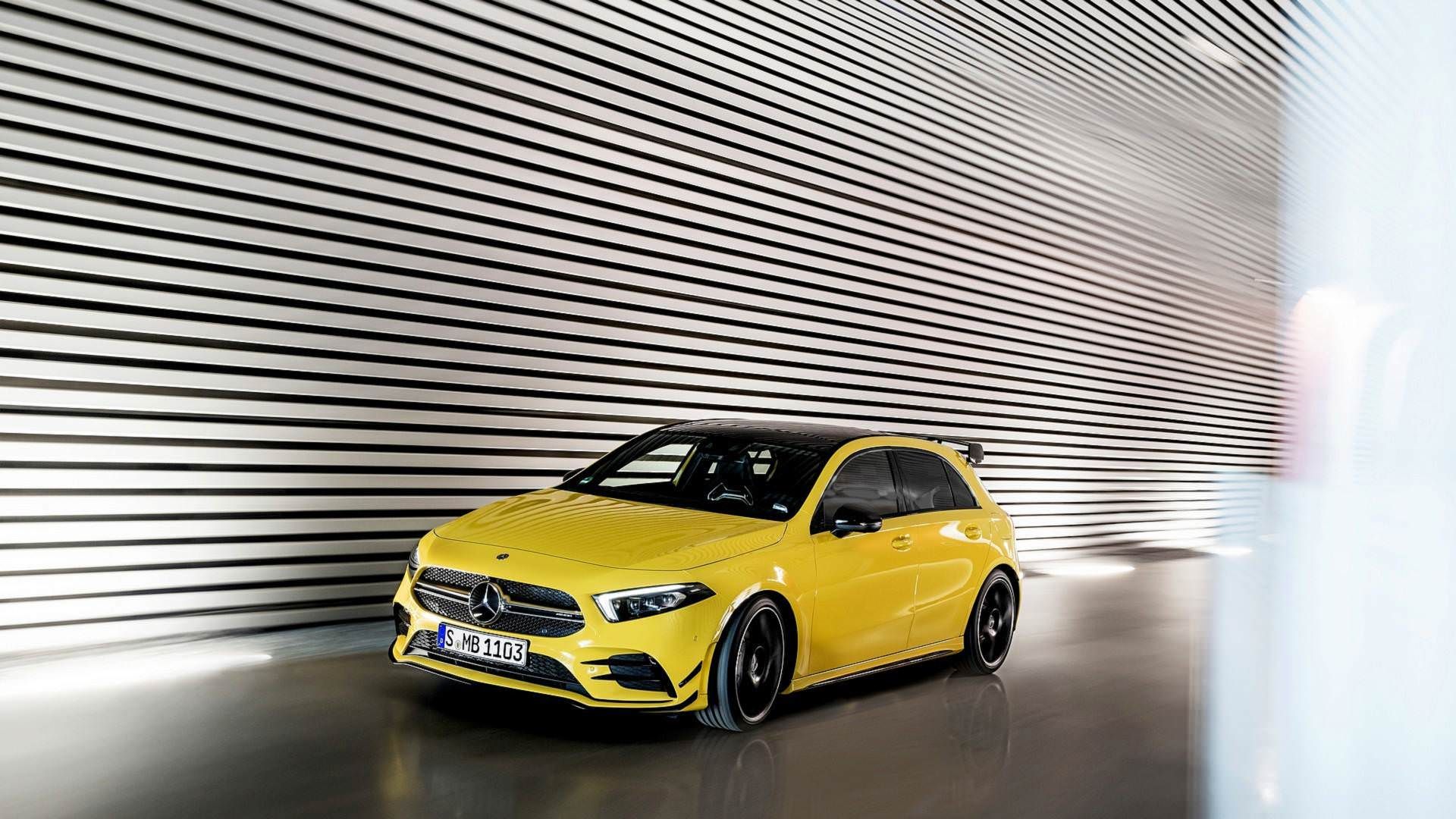 Mercedes-AMG A35 4MATIC / هاچ‌بک مرسدس AMG A35 4MATIC