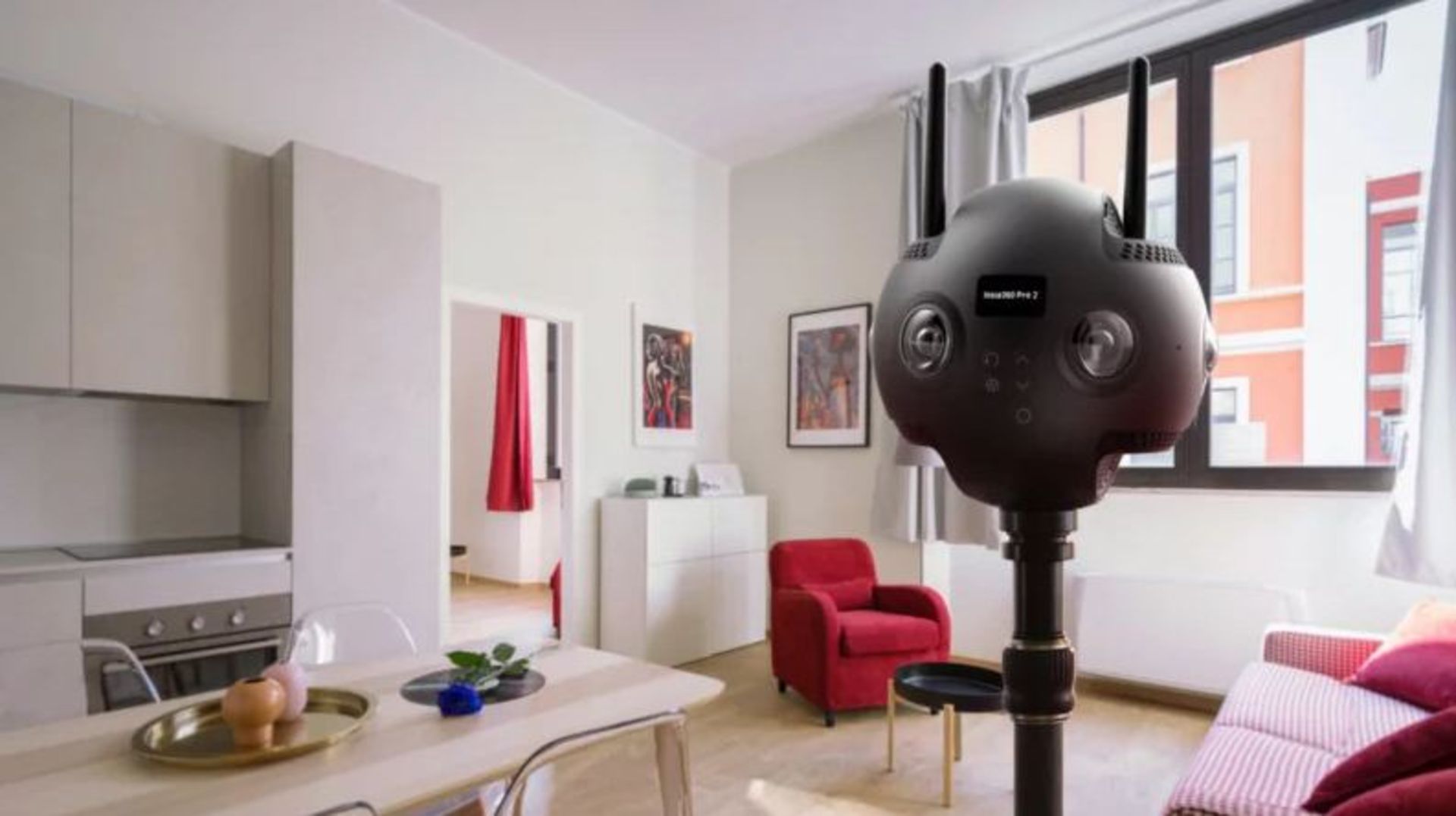 اینستا 360 پرو 2 / Insta360 Pro 2