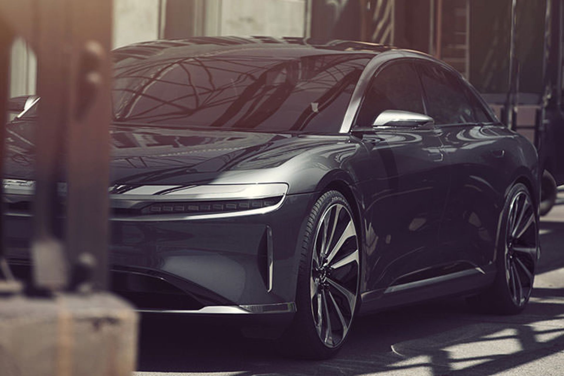 Lucid Air / خودروی برقی لوسید ایر