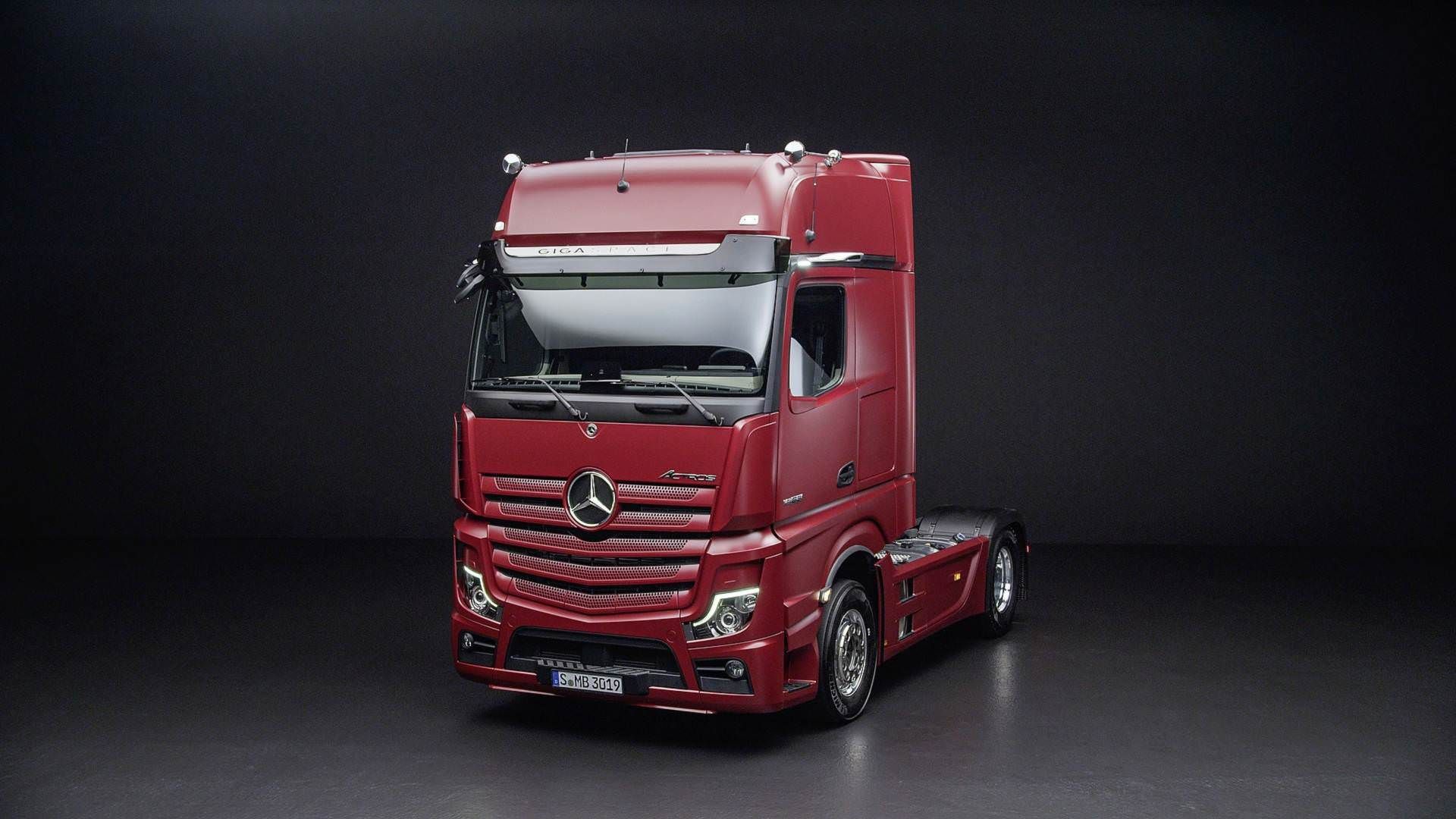 Mercedes Actros truck / کامیون مرسدس بنز آکتروس