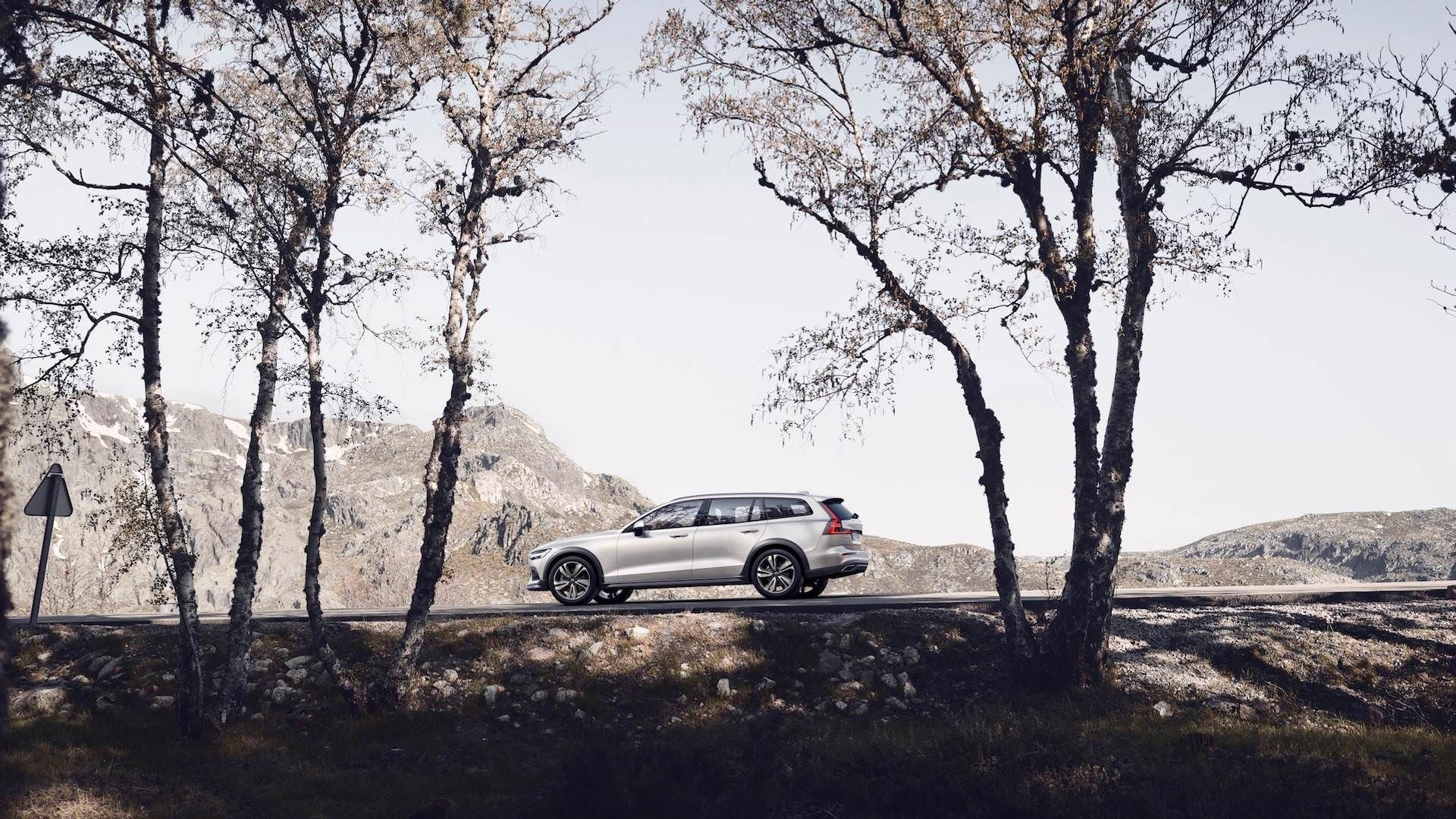 2020 Volvo V60 Cross Country / کراس‌اور ولوو V60 کراس کانتری 2020
