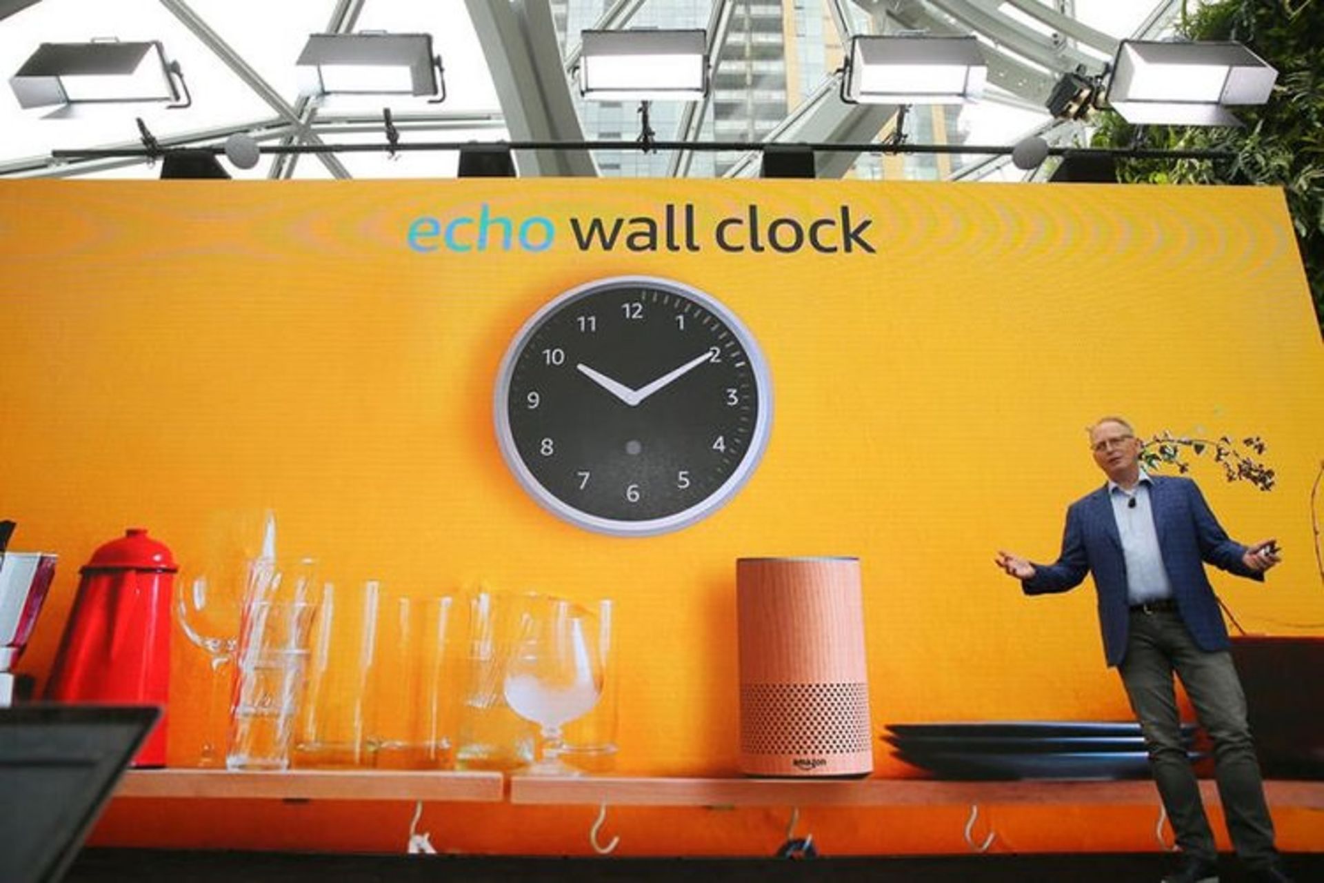 Echo Wall Clock