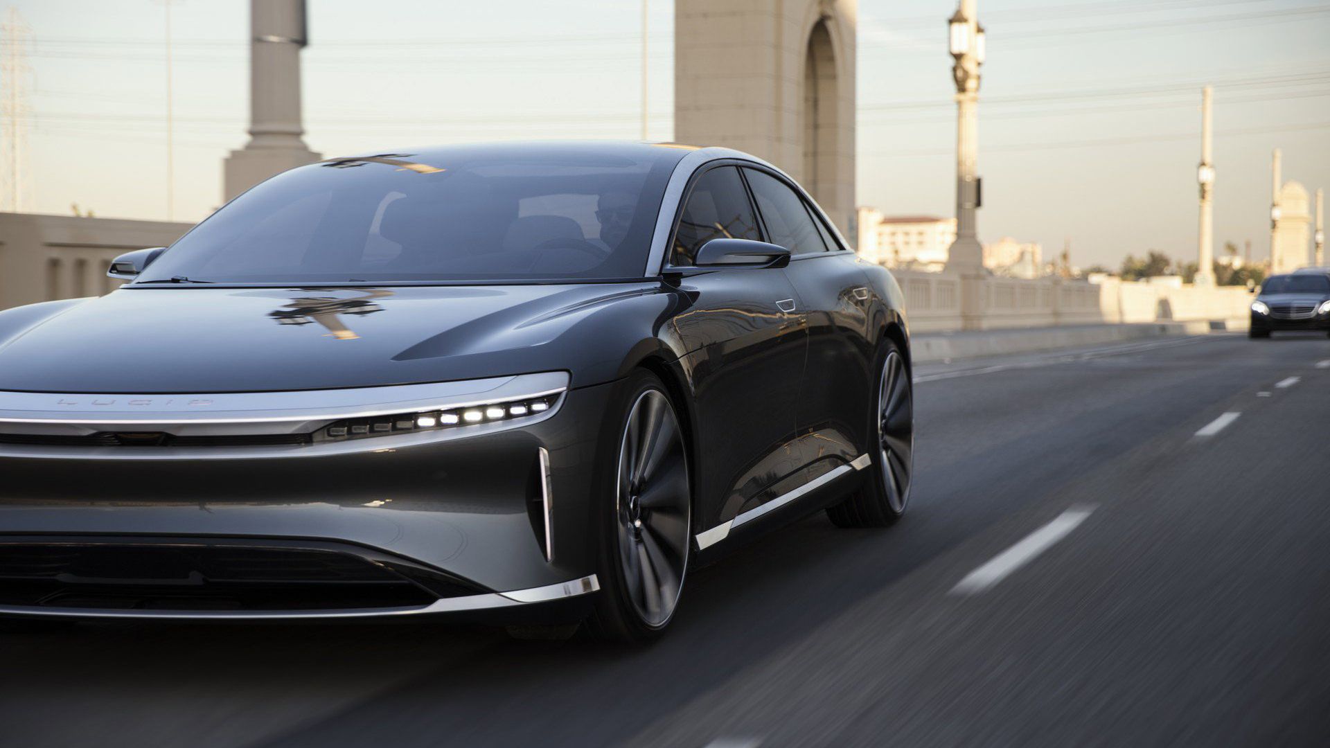 Lucid Air / خودروی برقی لوسید ایر