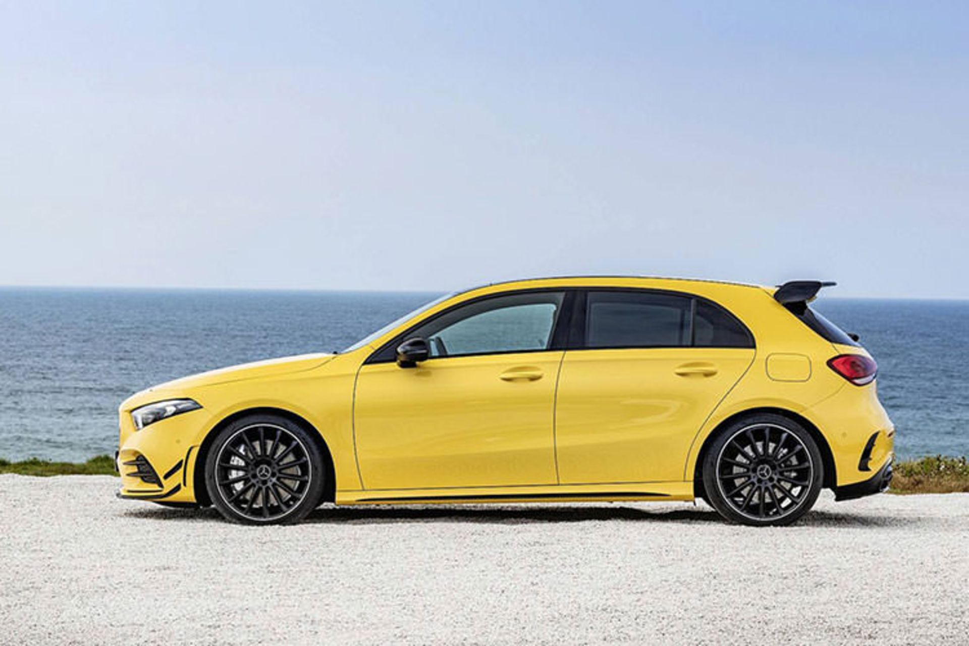 Mercedes-AMG A35 4MATIC / هاچ‌بک مرسدس AMG A35 4MATIC