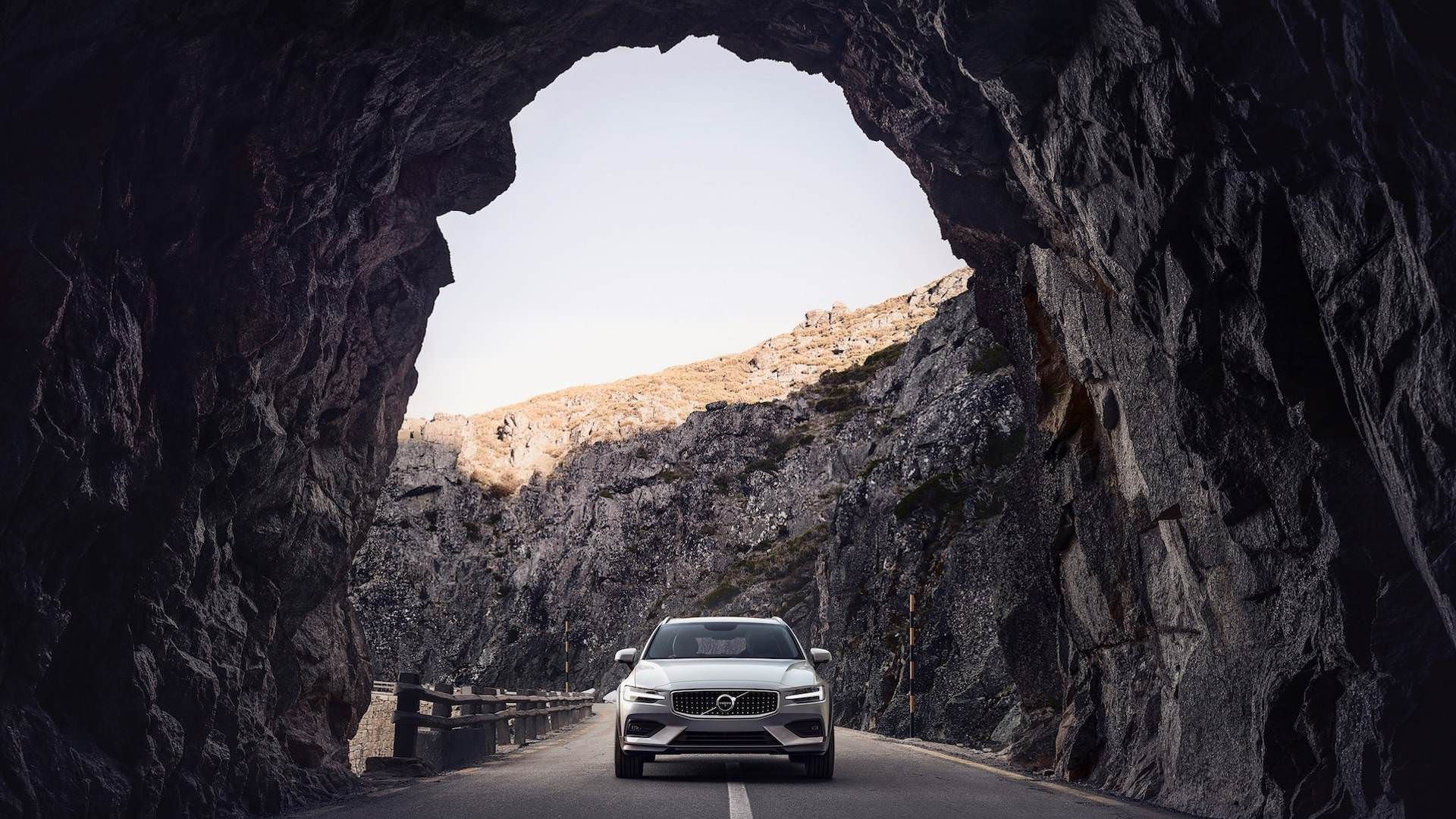 2020 Volvo V60 Cross Country / کراس‌اور ولوو V60 کراس کانتری 2020